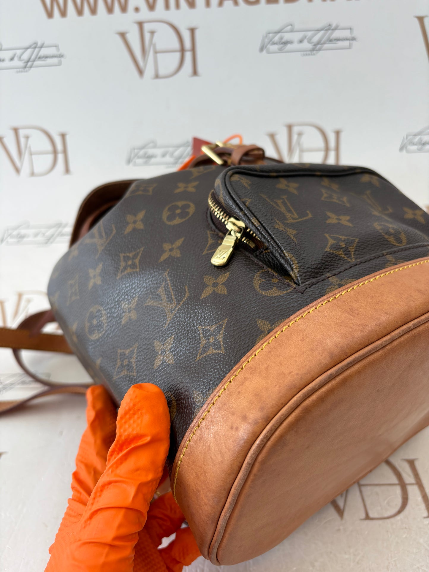 018236 - Louis Vuitton Montsouris