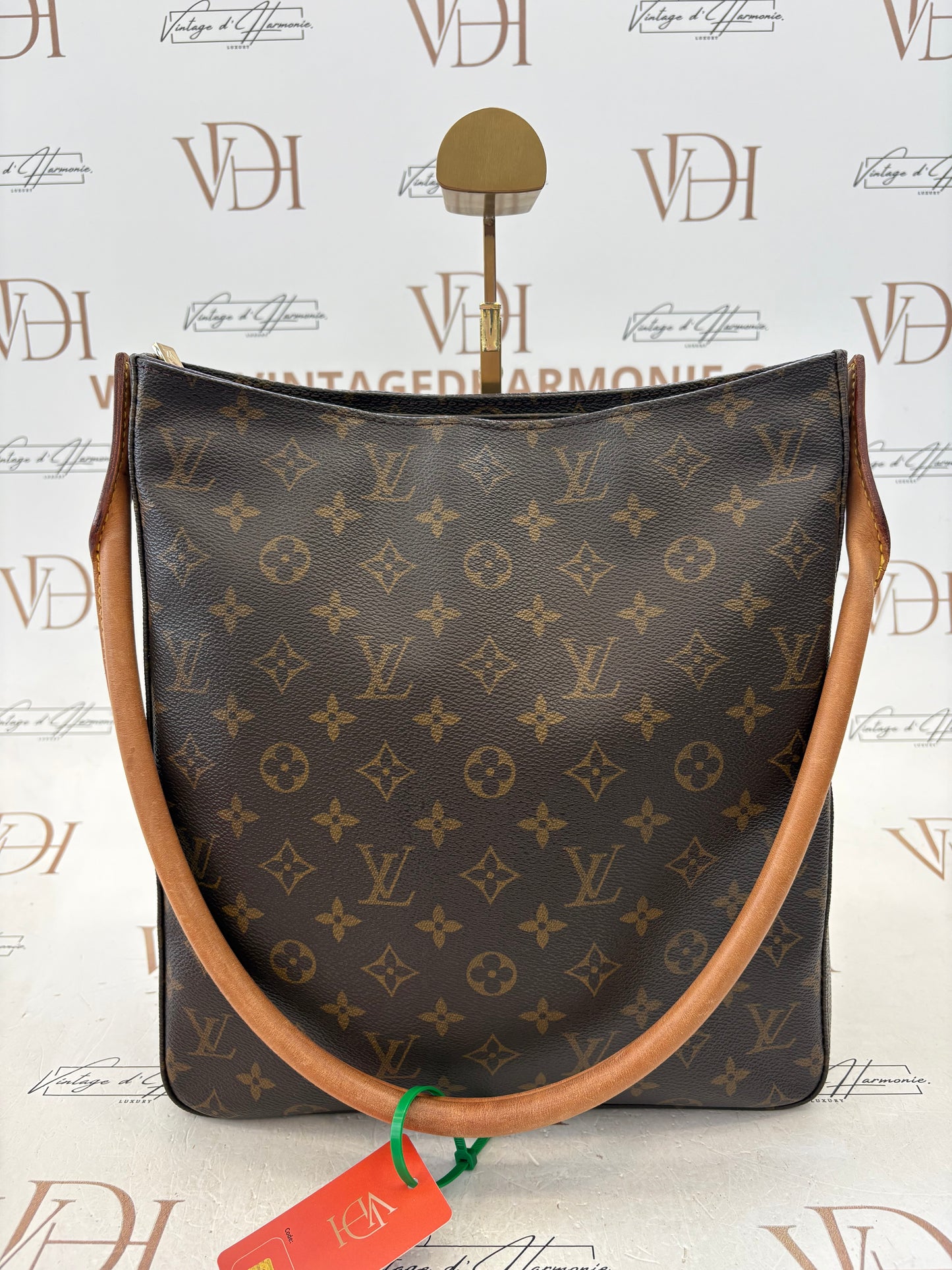 017150 - Louis Vuitton Looping GM
