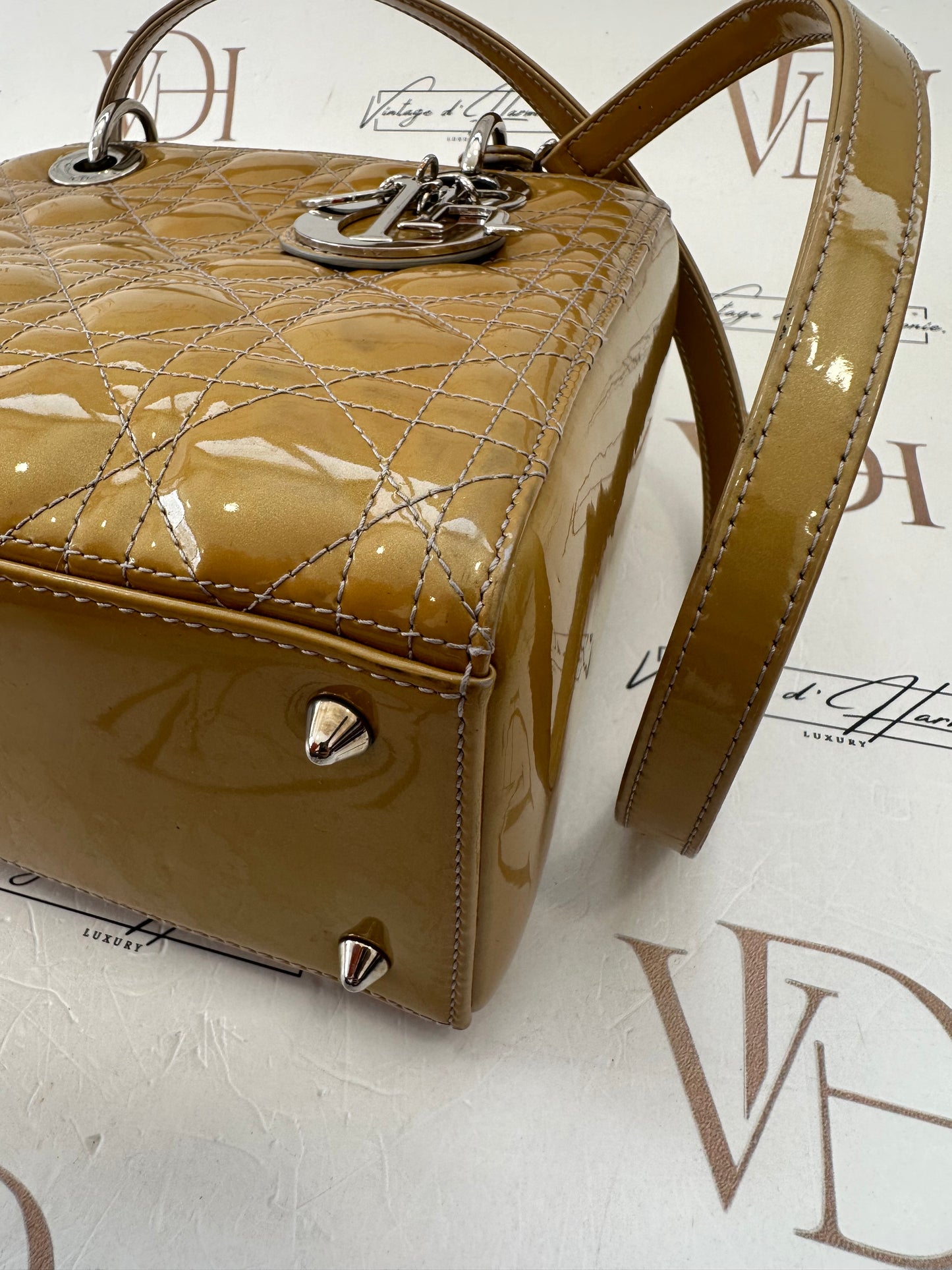 382637 - Dior Lady