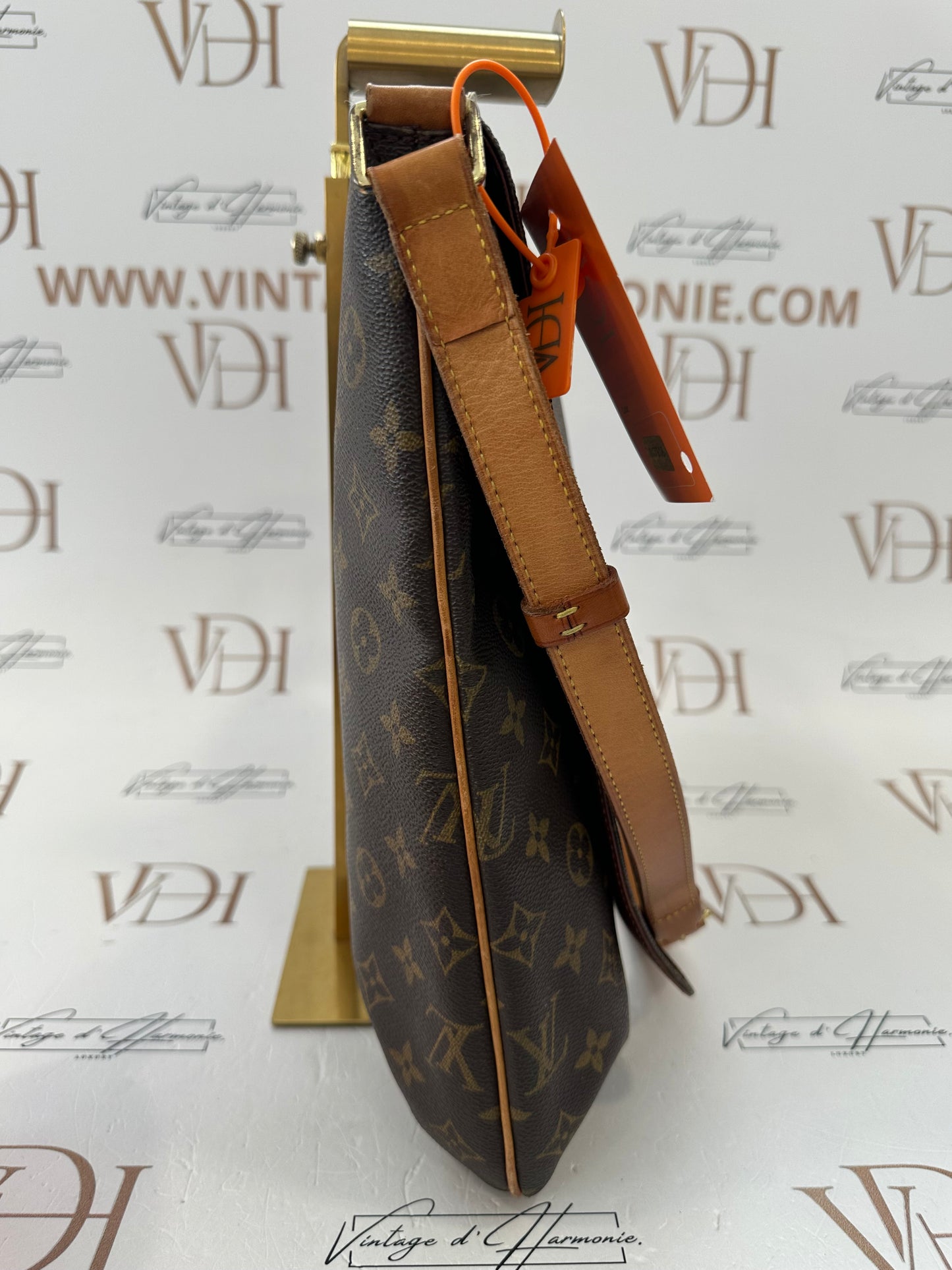 017918 - Louis Vuitton Musette
