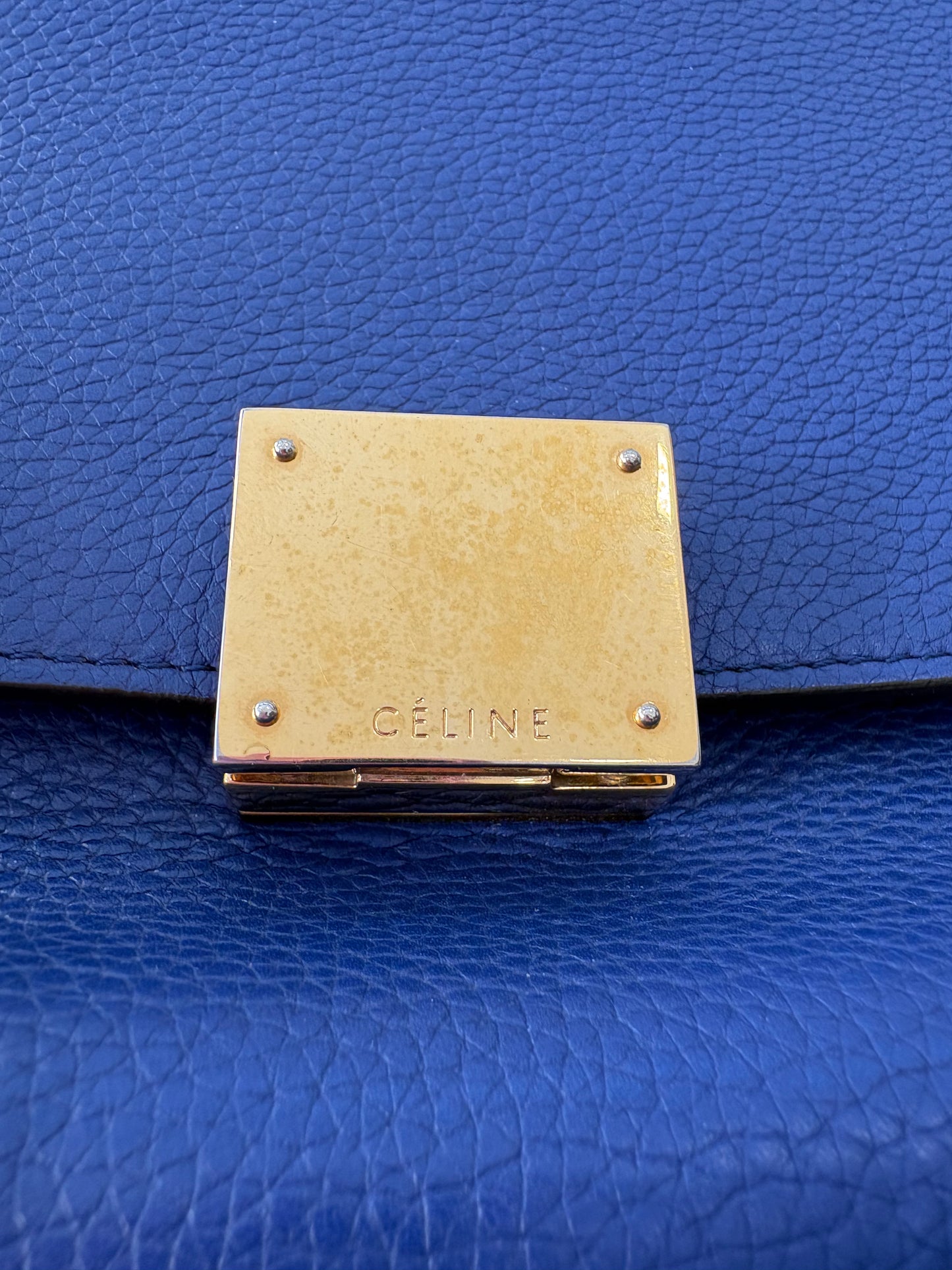 383242 - Céline Trapeze
