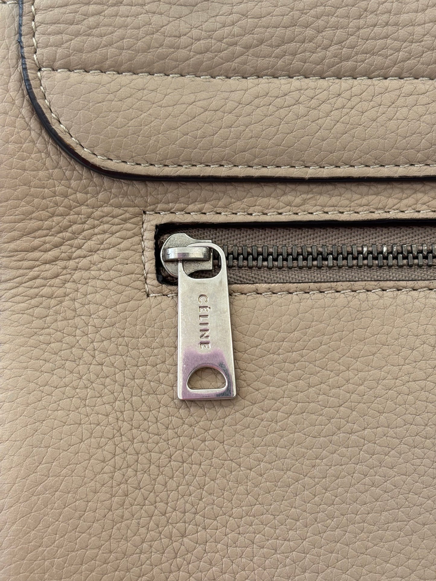384131 - Céline Trapeze