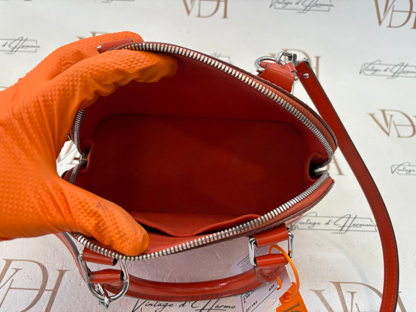 016969 - Louis Vuitton Alma BB