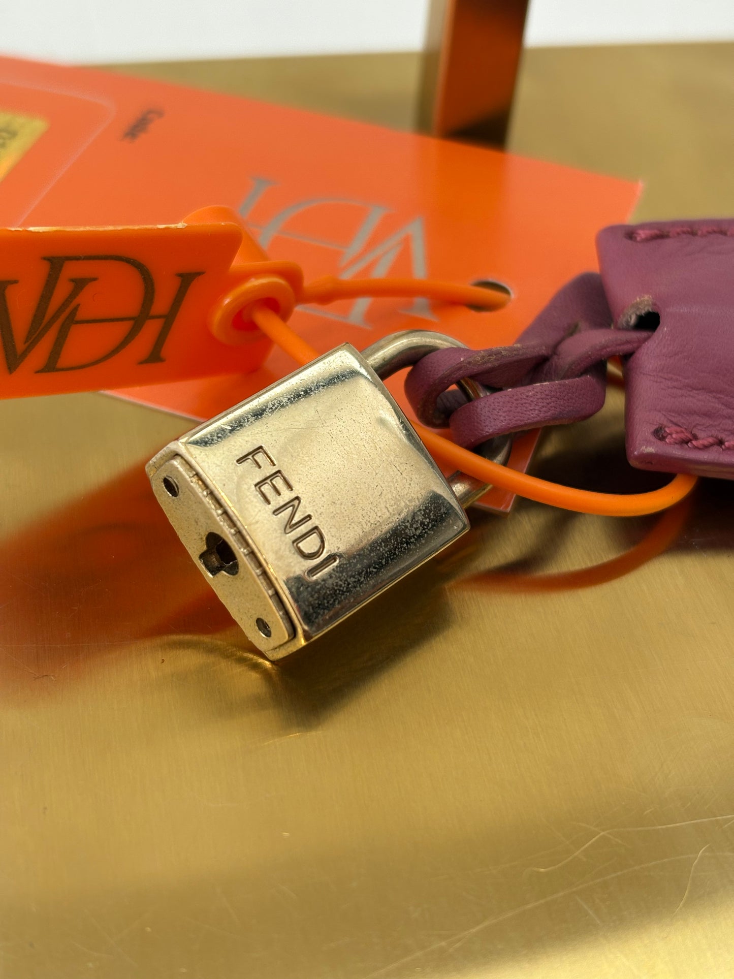 018200 - Fendi Lucchetto + Clochet