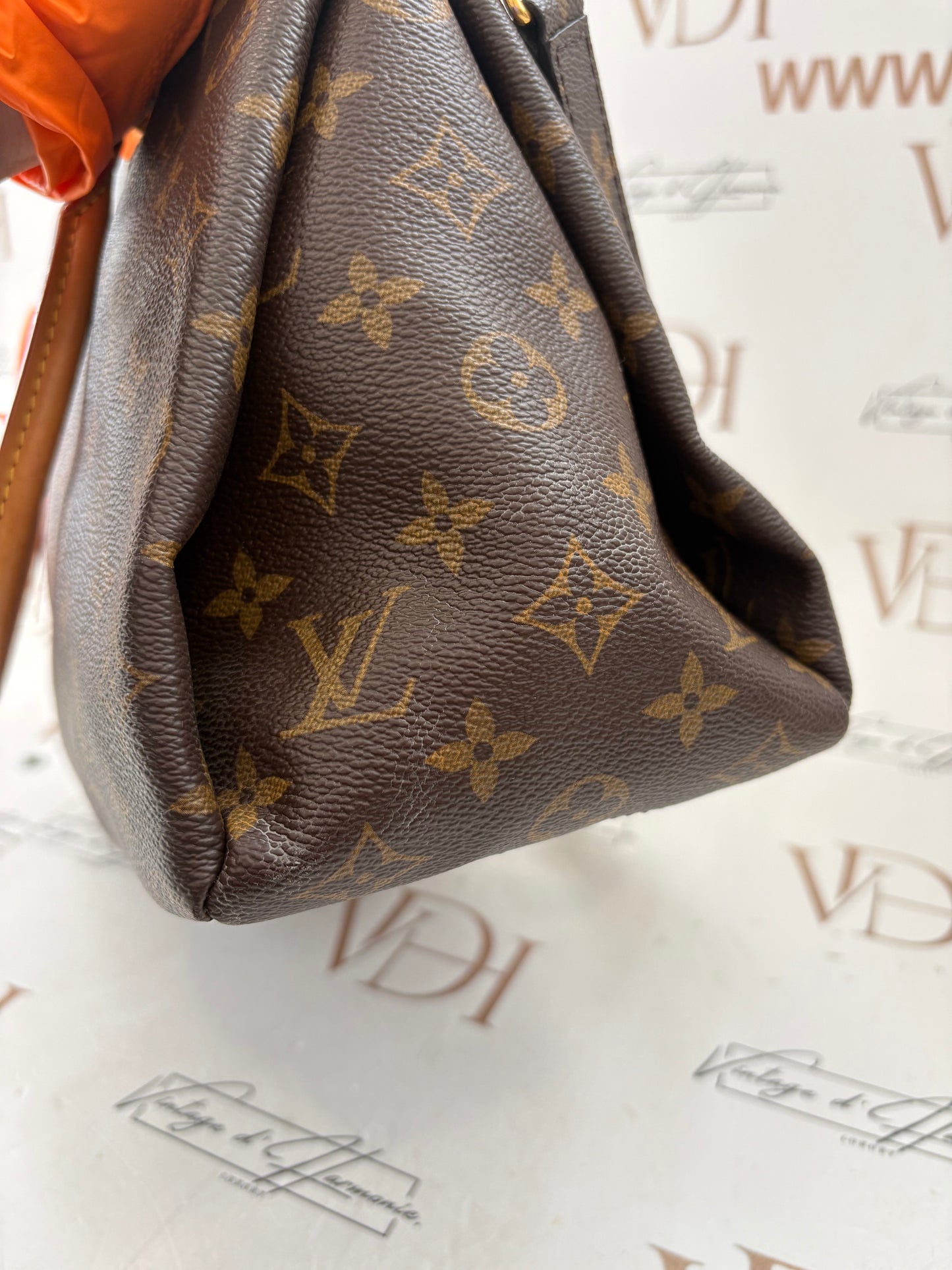 201184 - Louis Vuitton Pallas