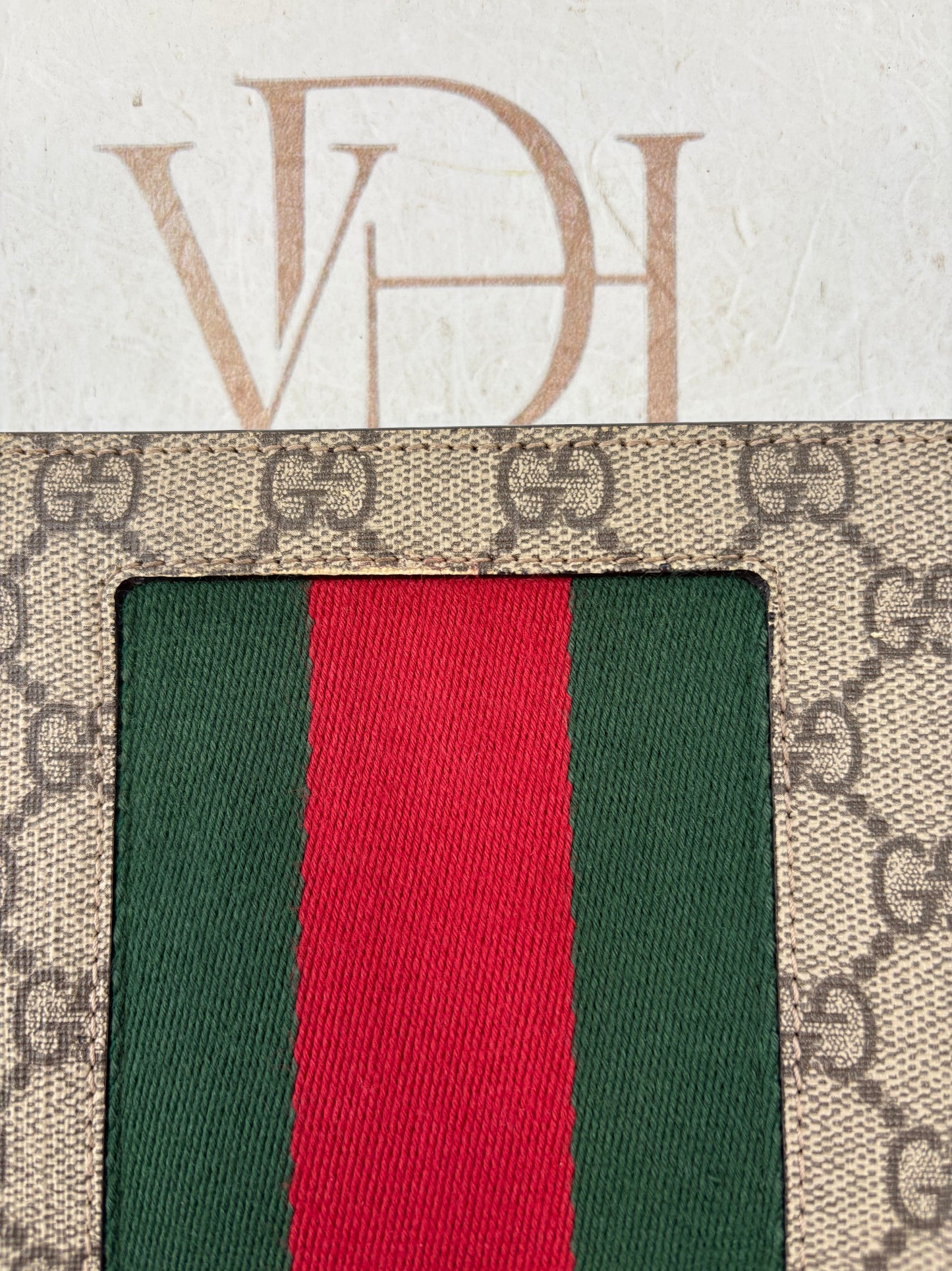 201331 - Gucci Pochette
