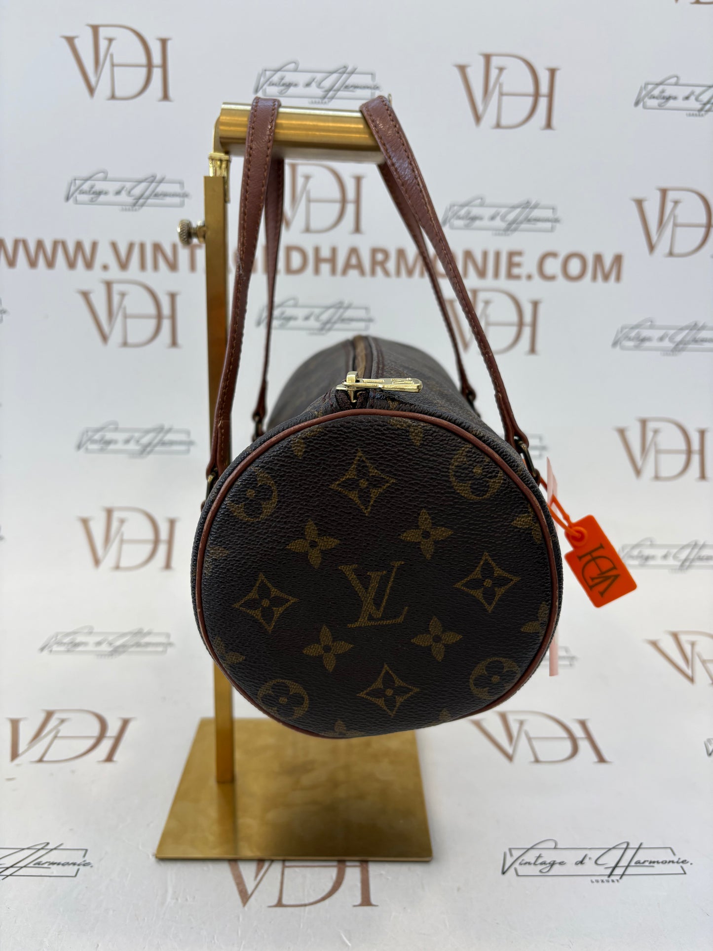 019007 - Louis Vuitton Papillon 26