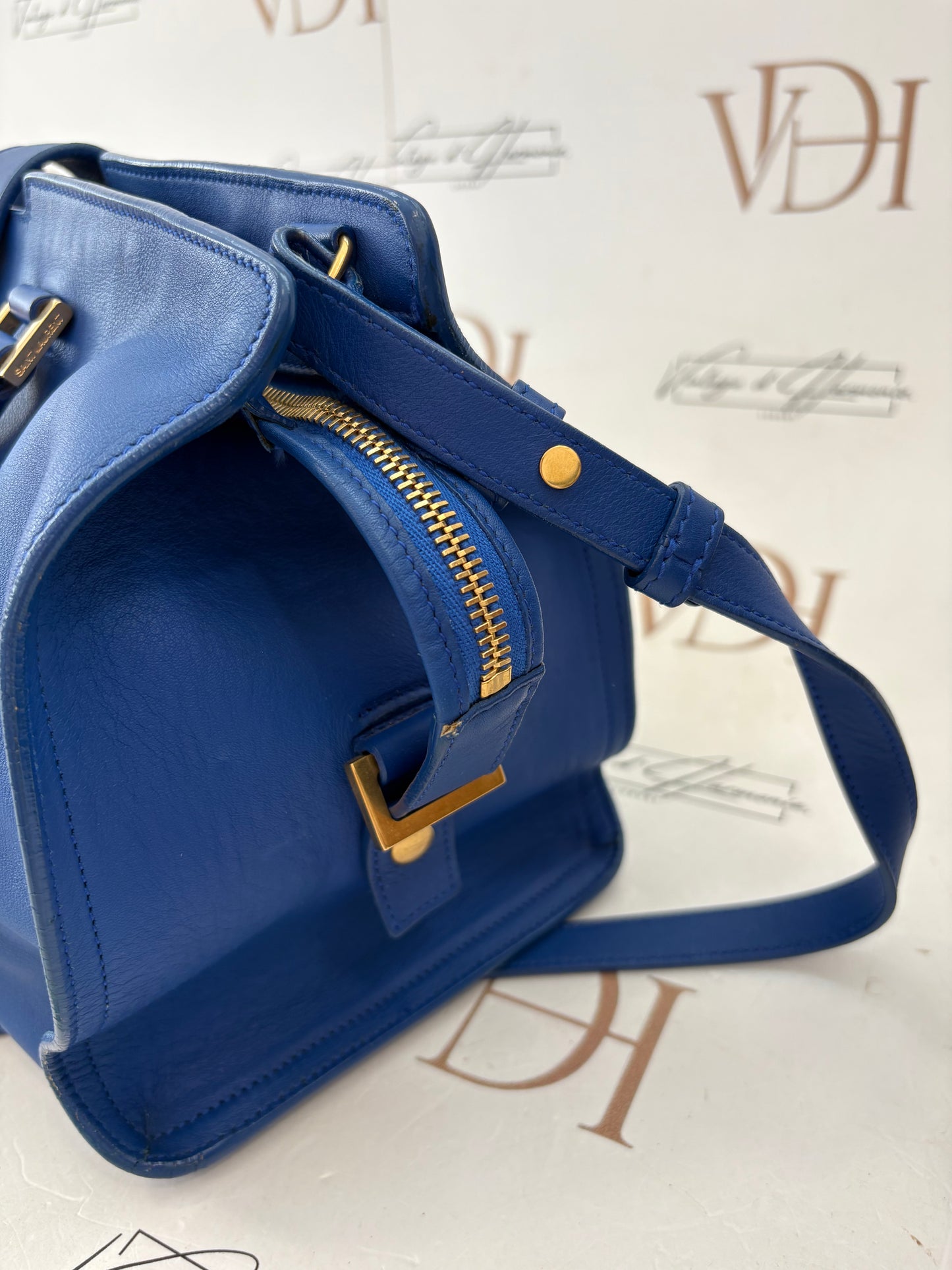 383897 - Saint Laurent Chyc