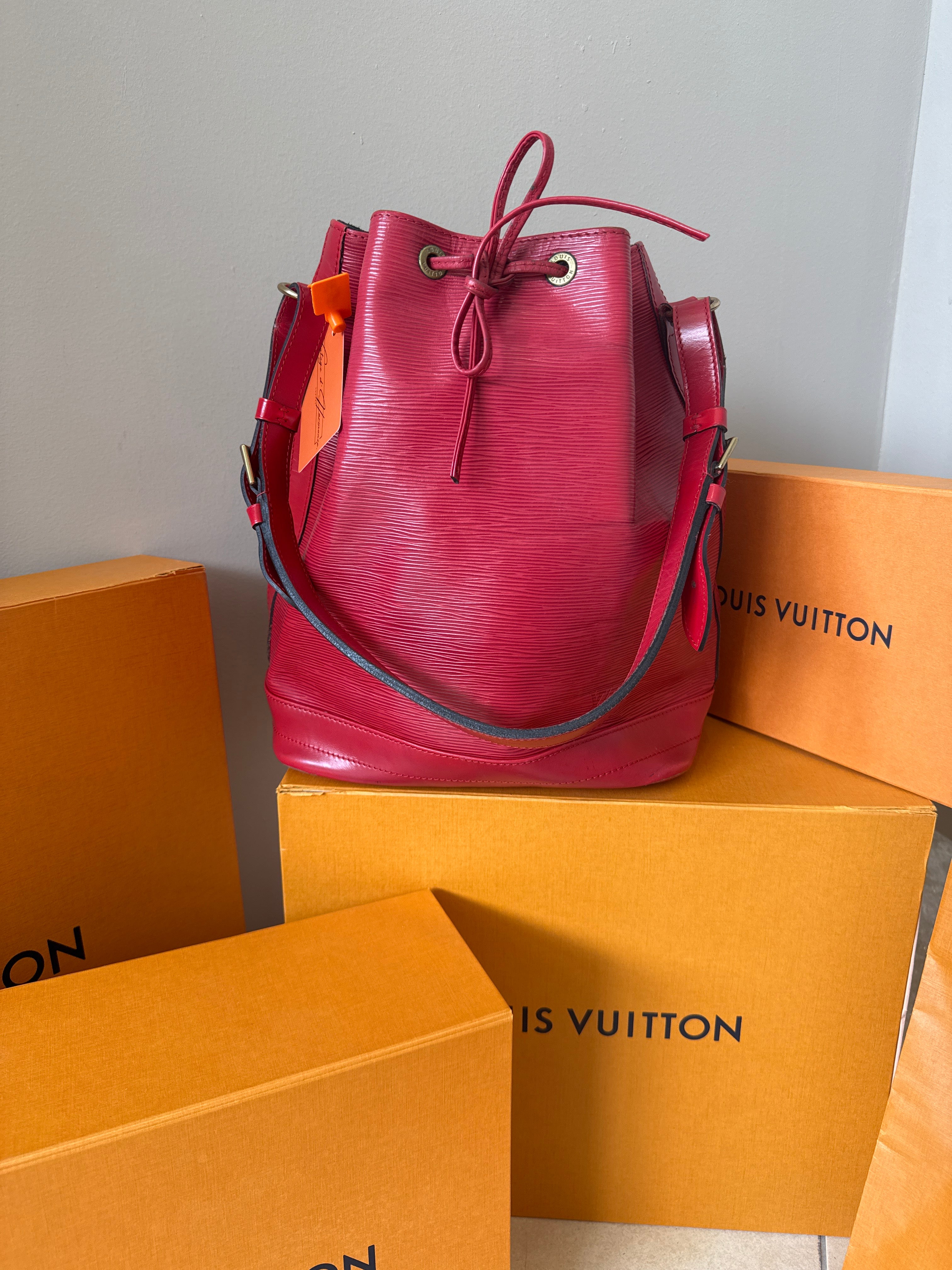 Louis Vuitton Epi Noè Red