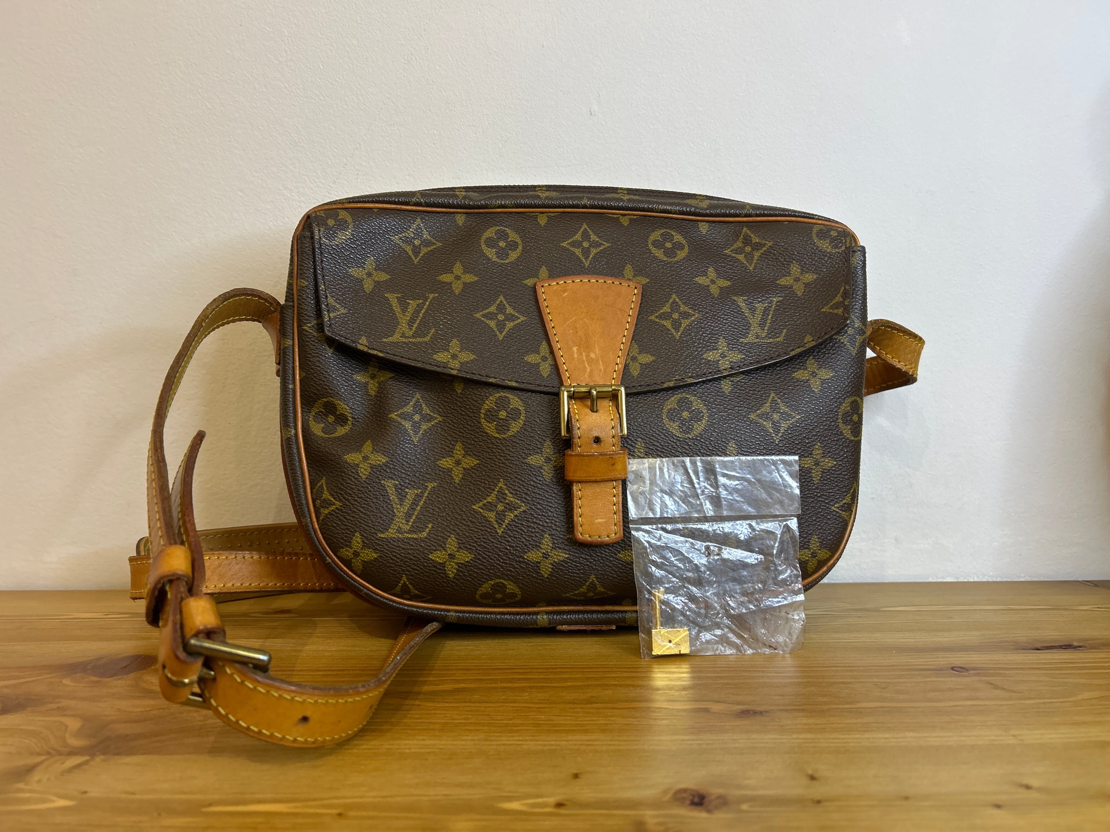 Jeune Fille Louis Vuitton