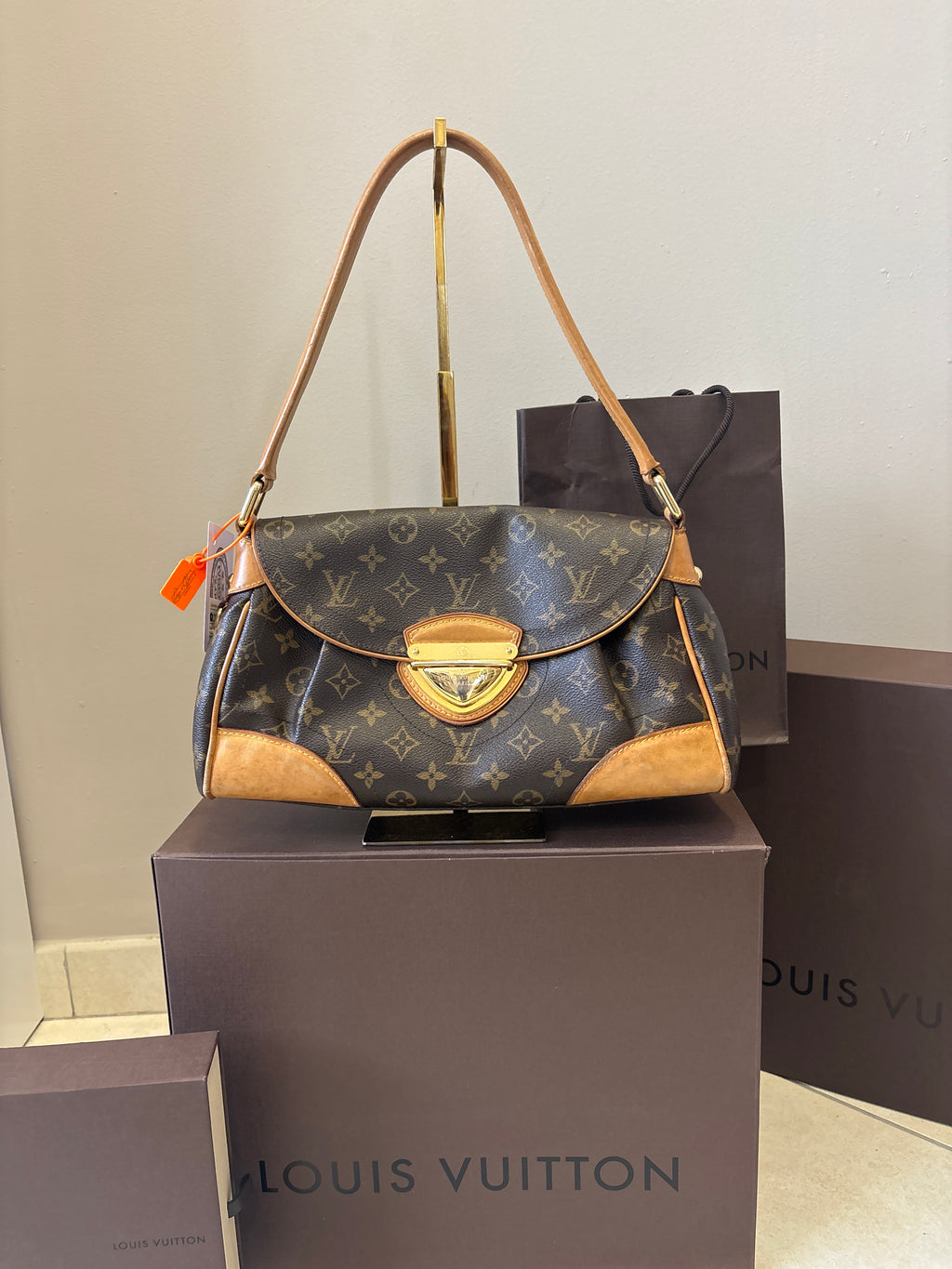Louis Vuitton Beverly MM
