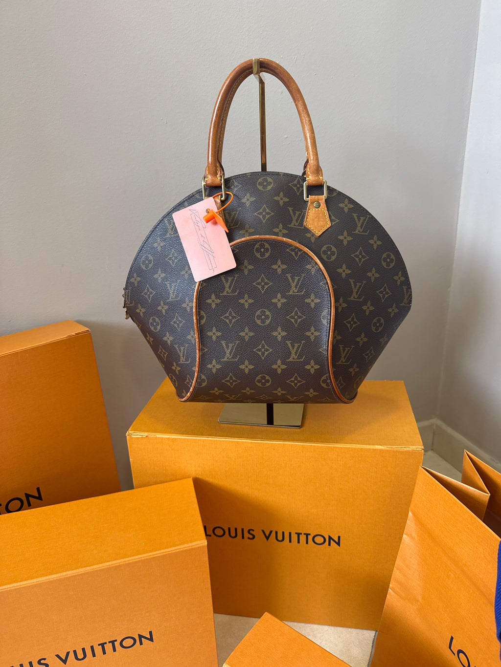 Louis Vuitton Ellipse MM