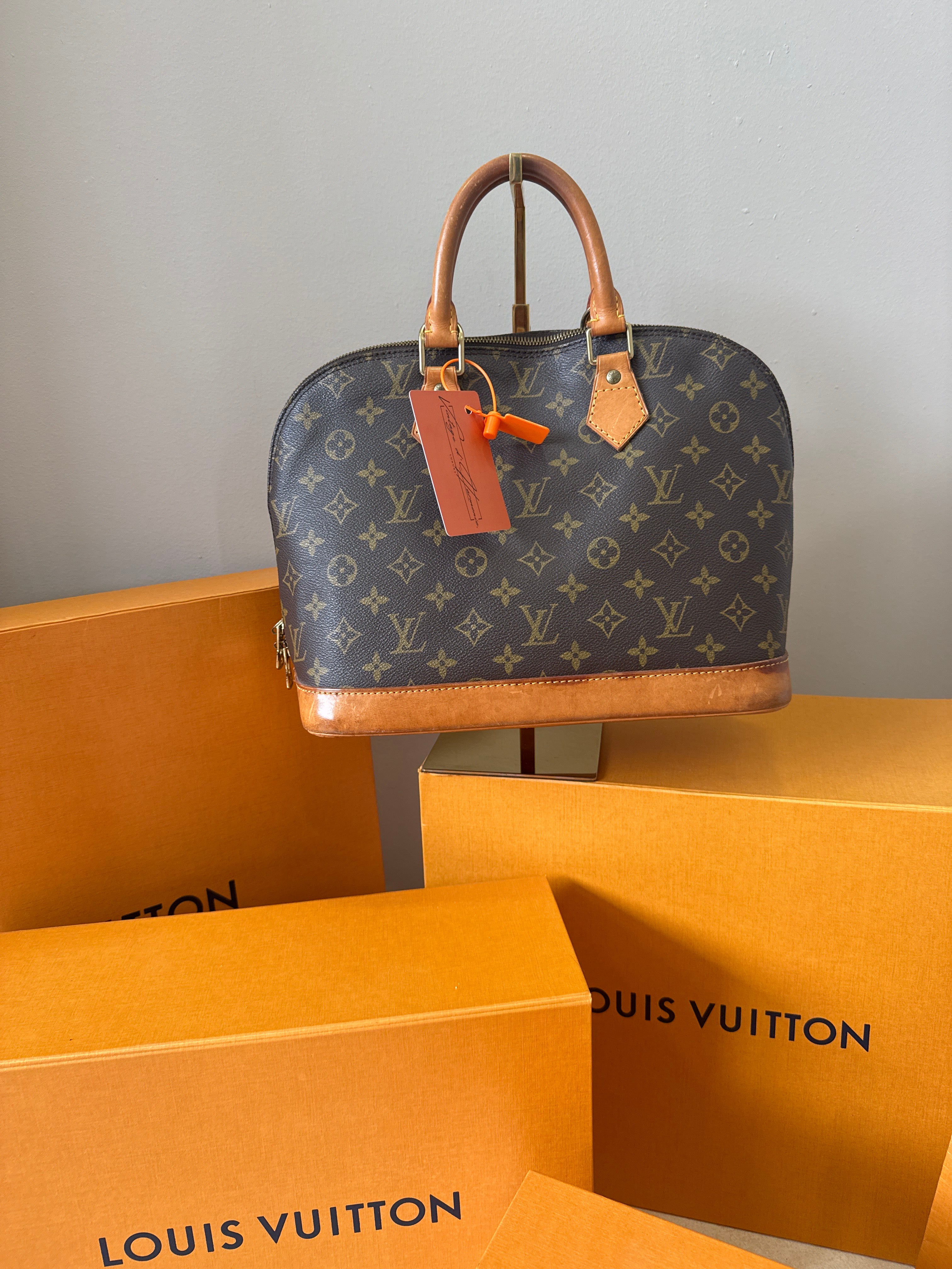 Louis Vuitton Alma