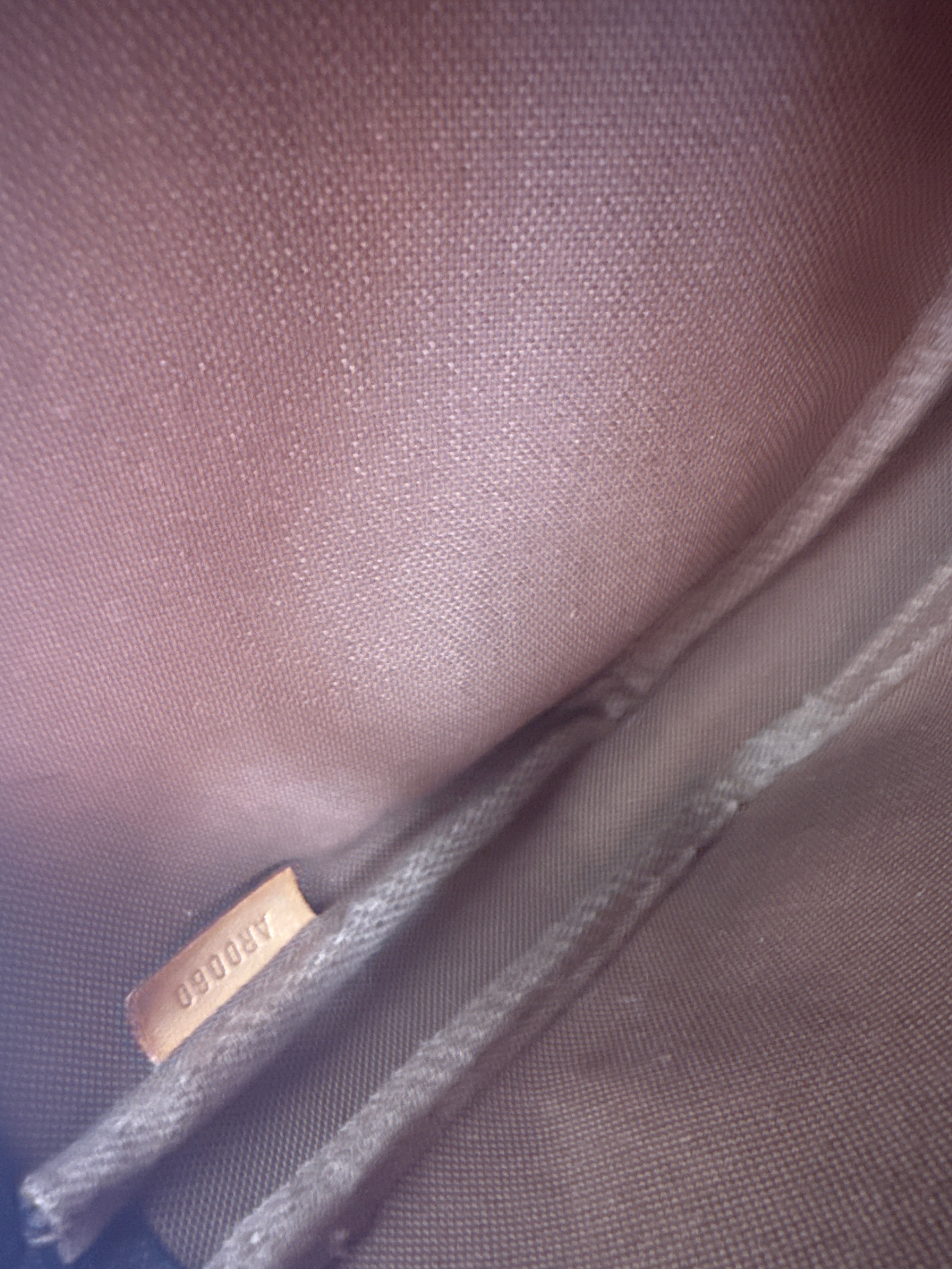 Louis Vuitton Pochette