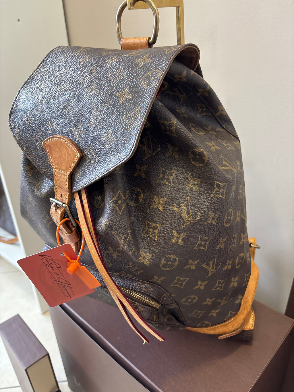 Louis Vuitton Montsouirs GM