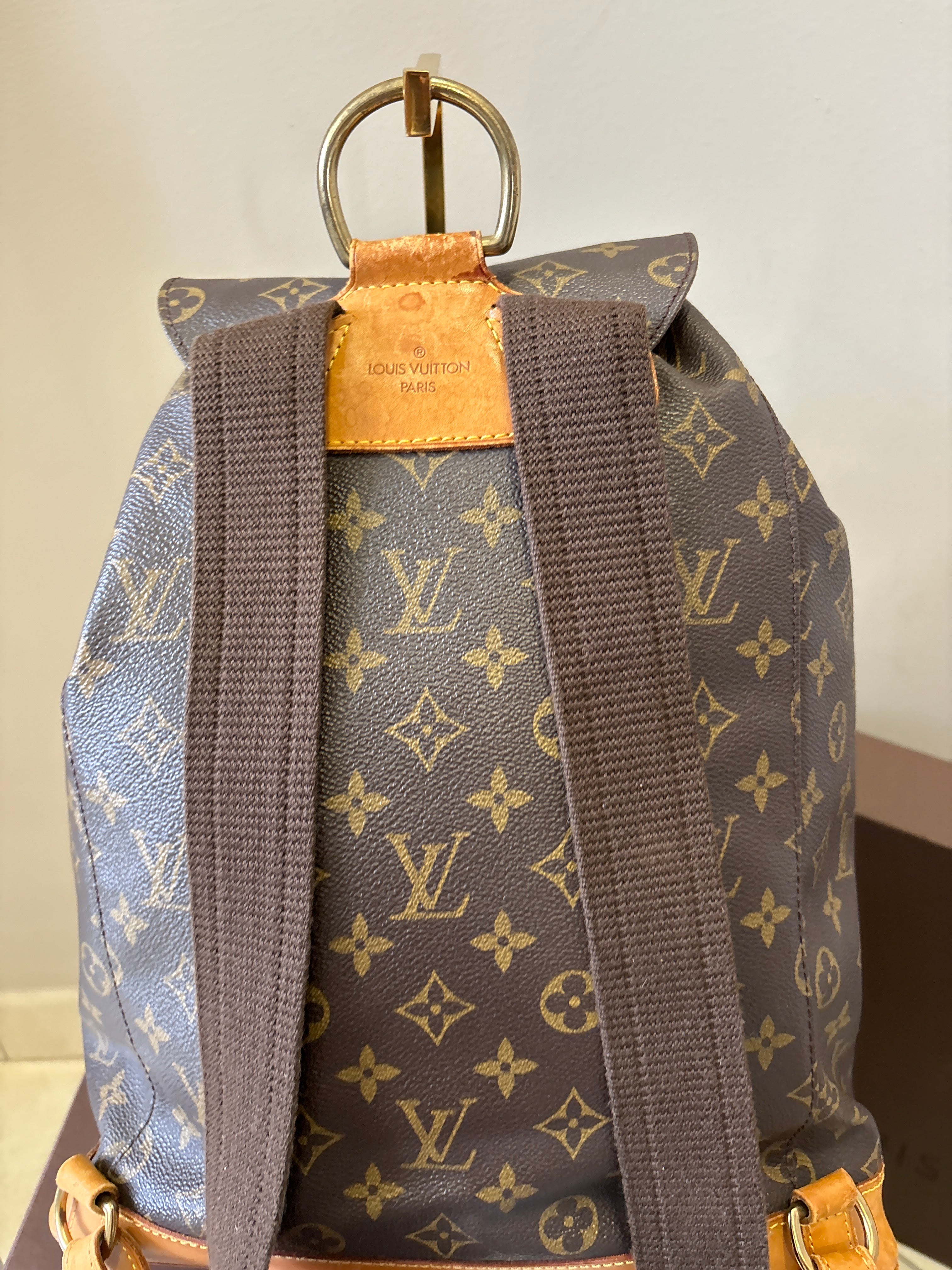Louis Vuitton Montsouirs GM