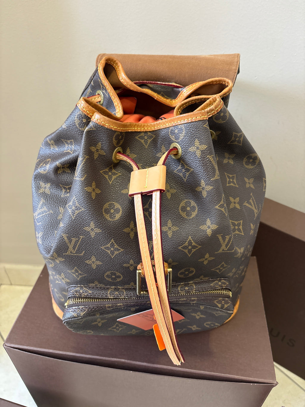 Louis Vuitton Montsouirs GM