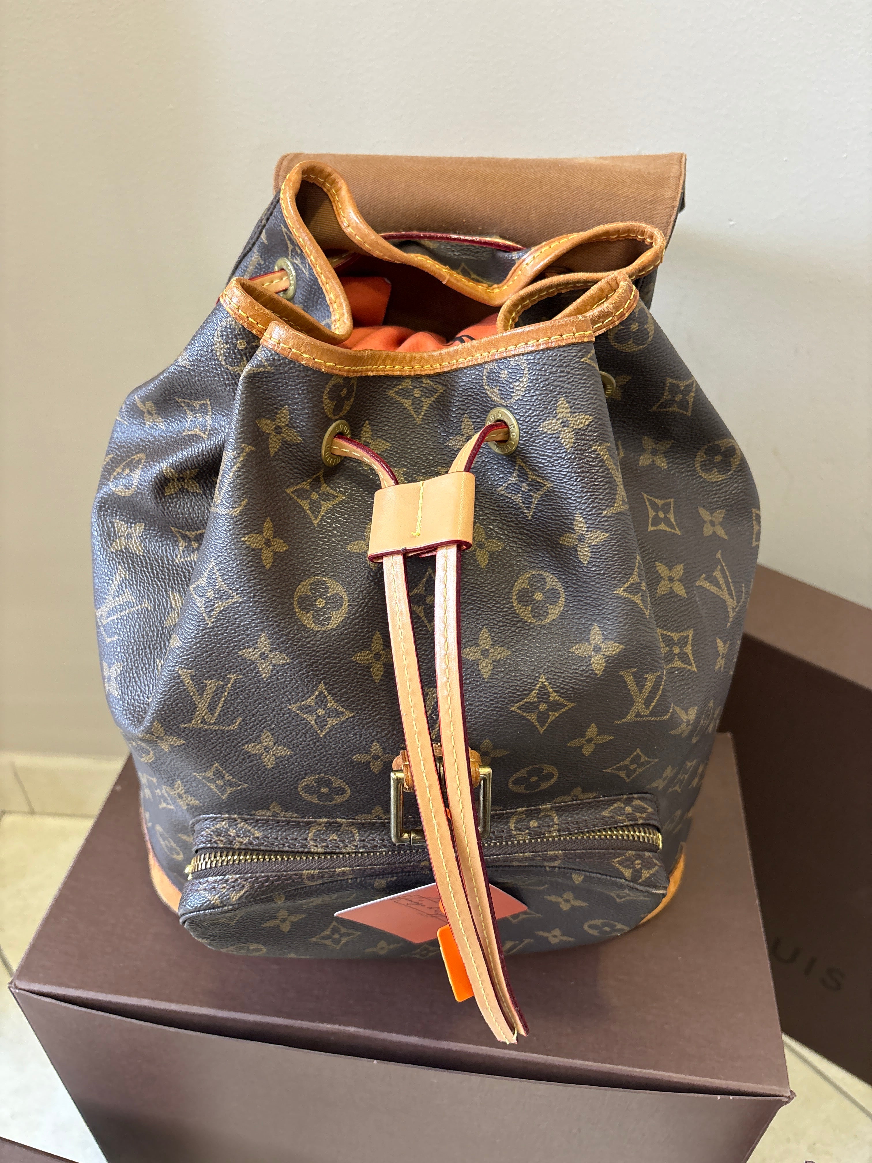 Louis Vuitton Montsouirs GM