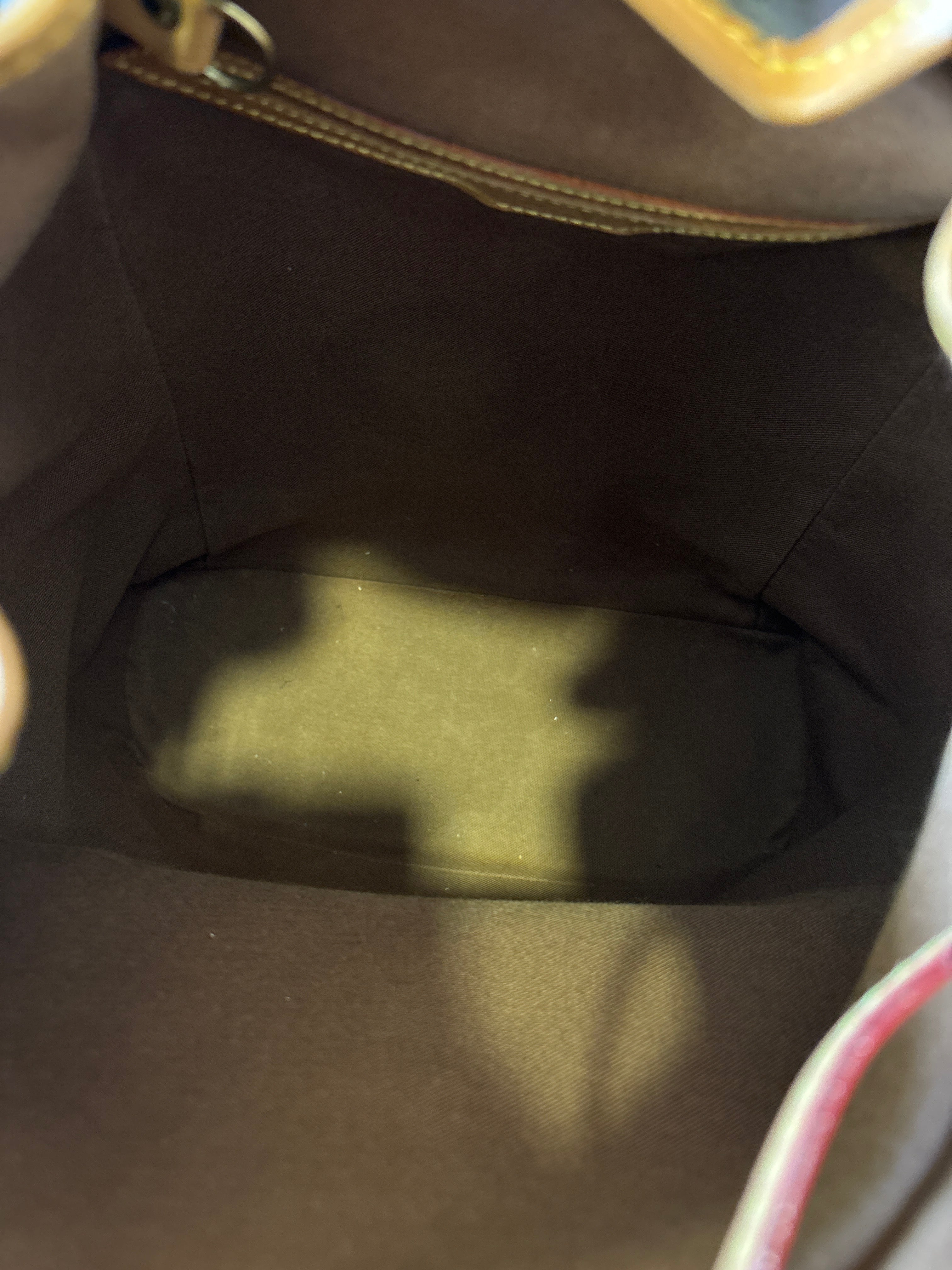 Louis Vuitton Montsouirs GM