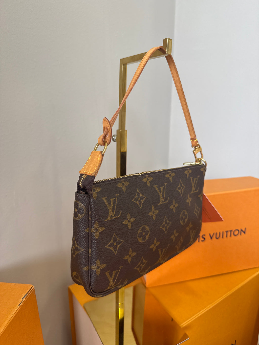 Louis Vuitton Pochette