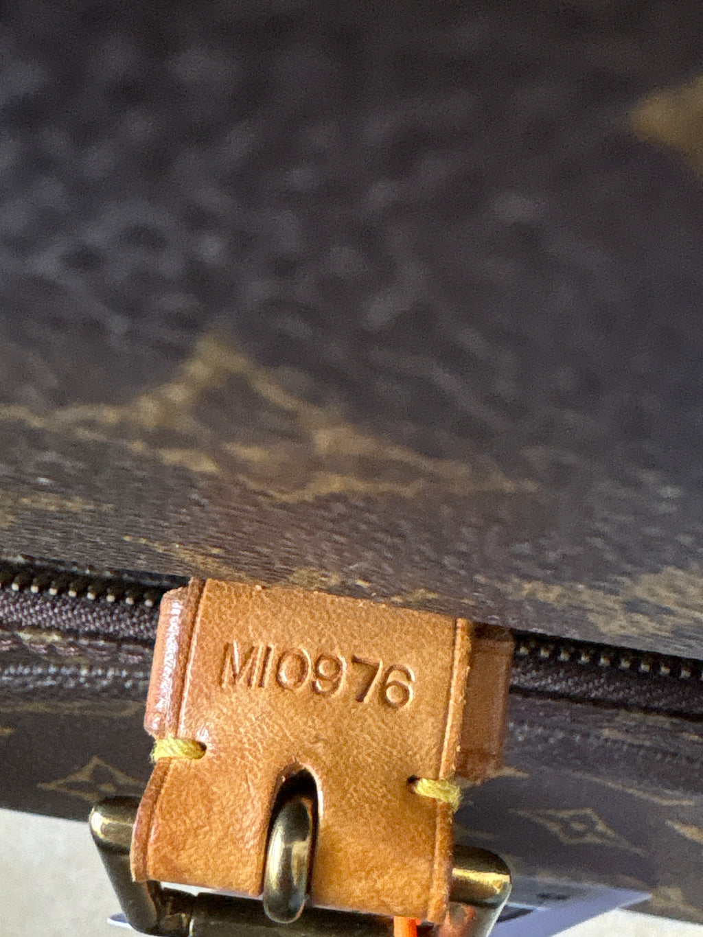 Louis Vuitton Montsouirs GM