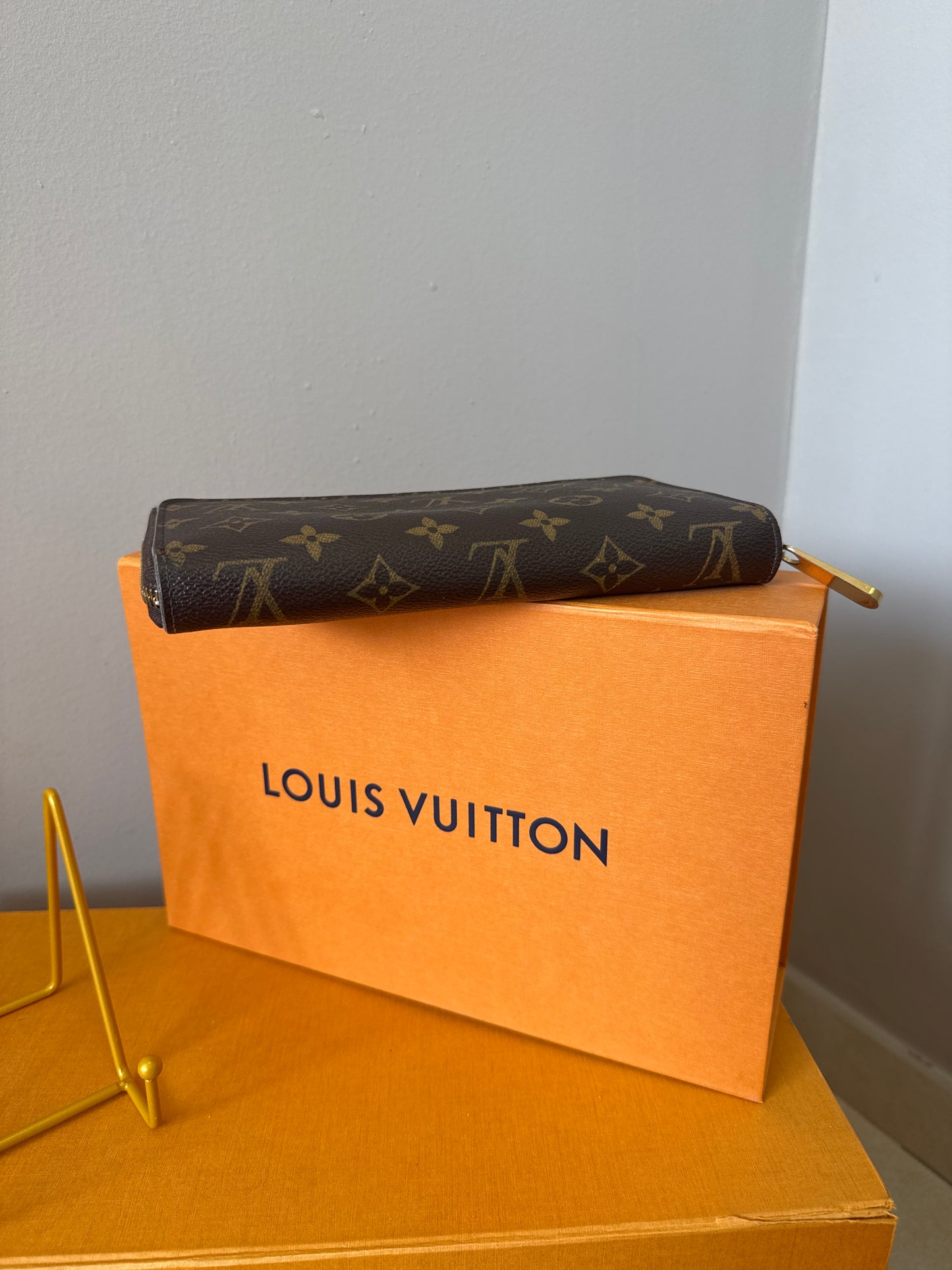 Louis Vuitton Zippy Wallet