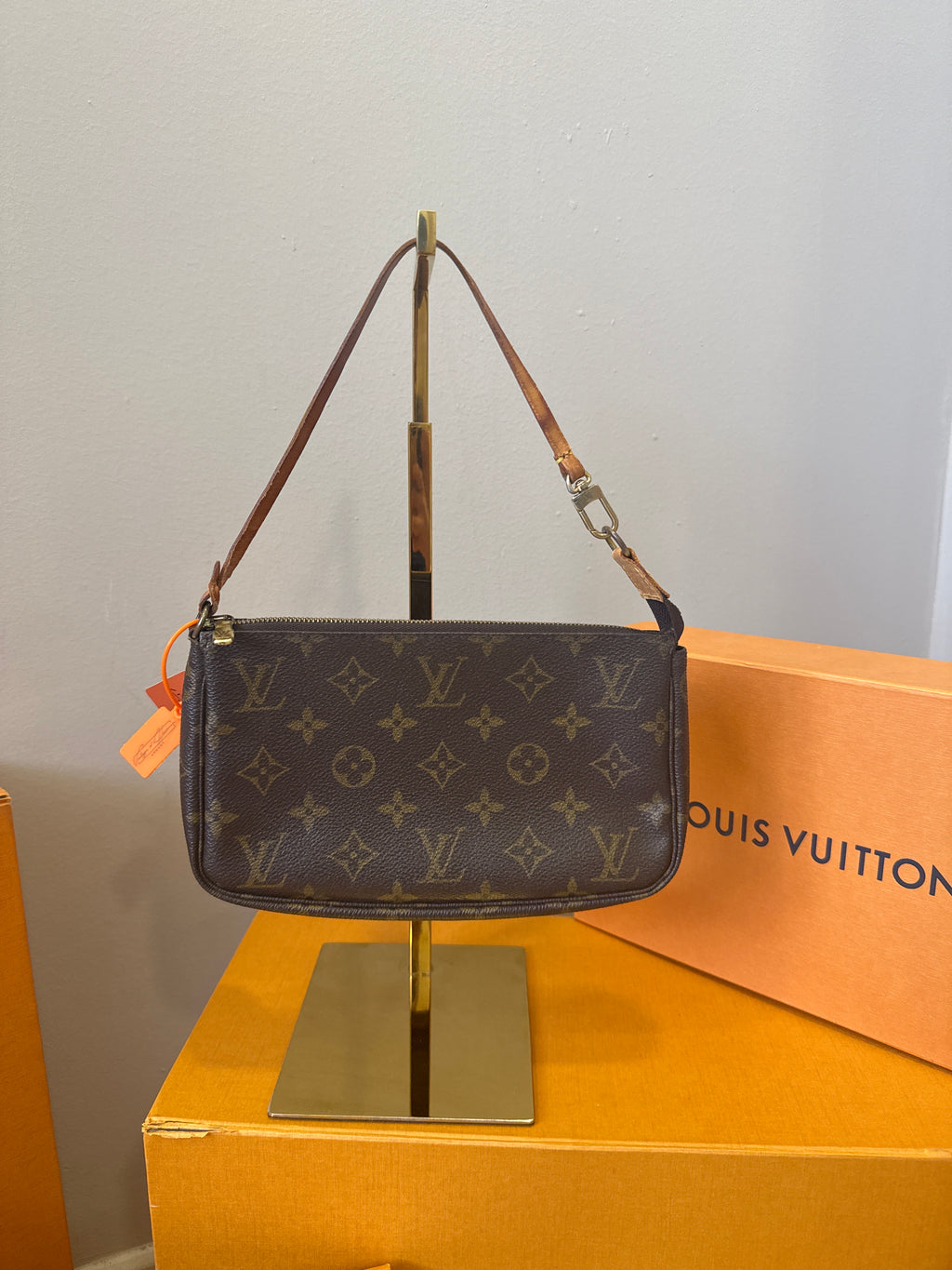 Louis Vuitton Pochette
