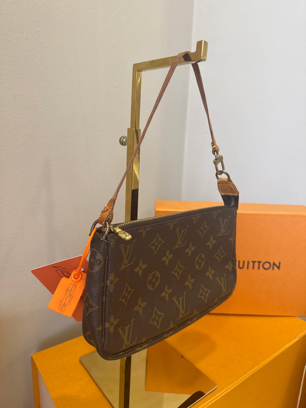 Louis Vuitton Pochette