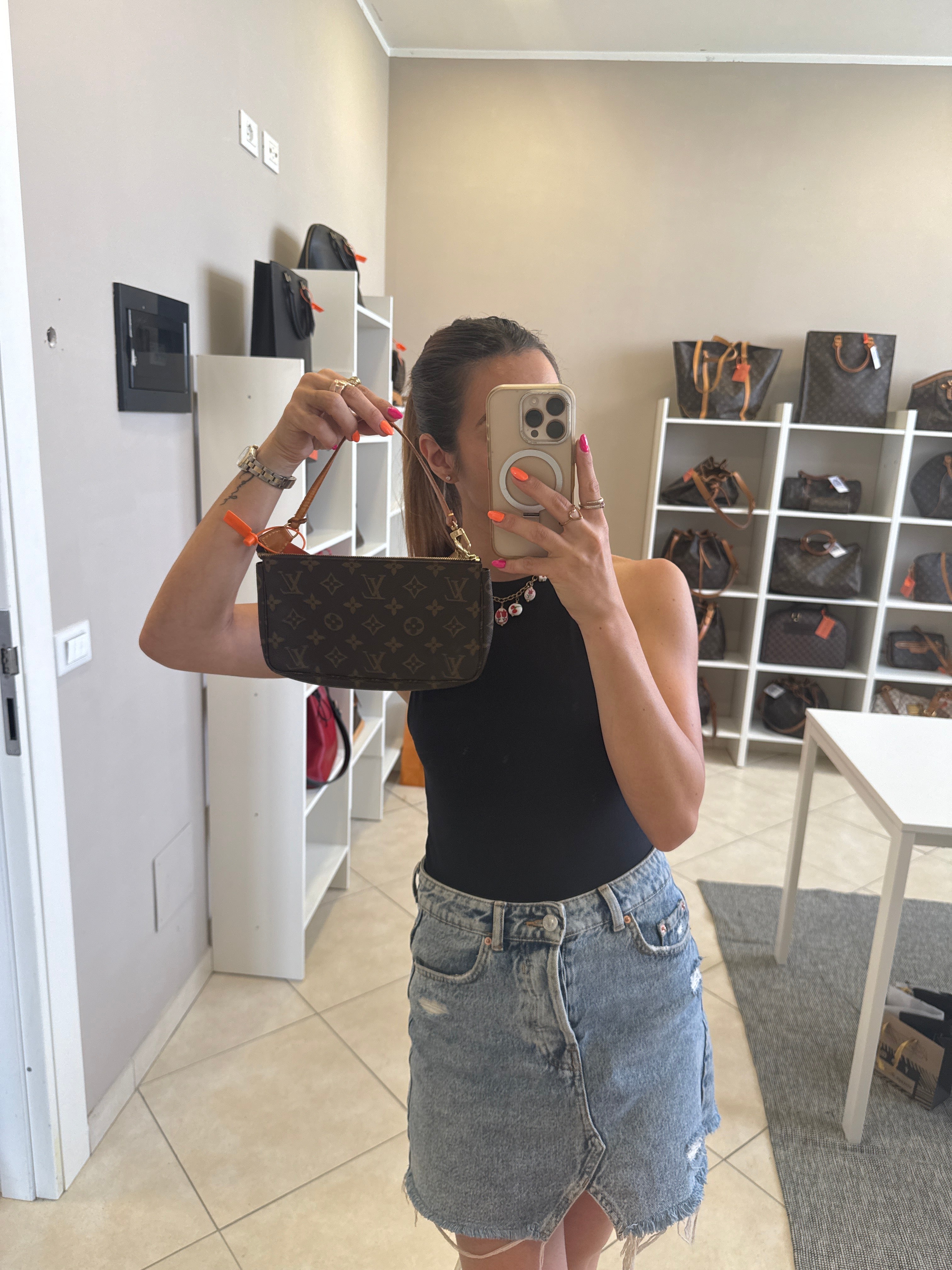 Louis Vuitton Pochette