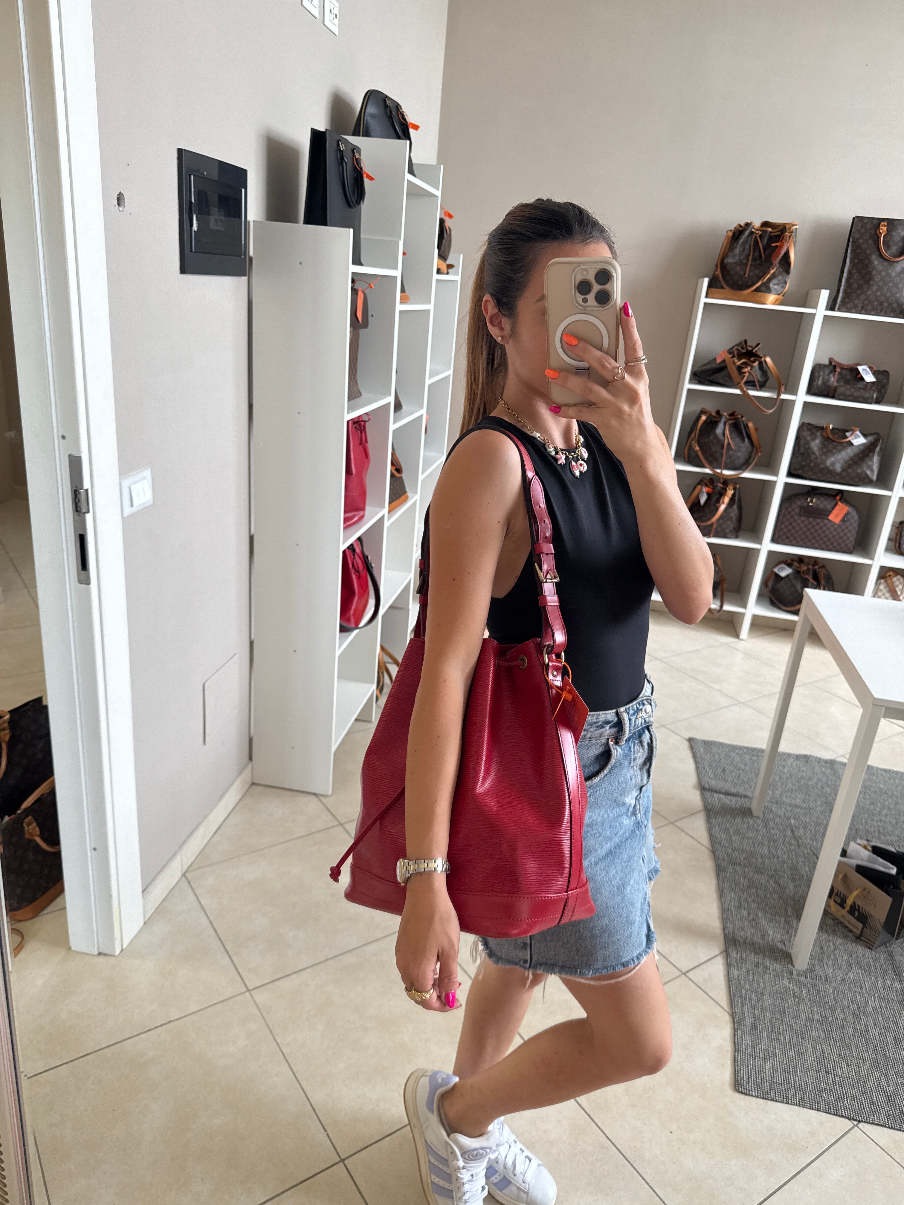 Louis Vuitton Noè Epi Red