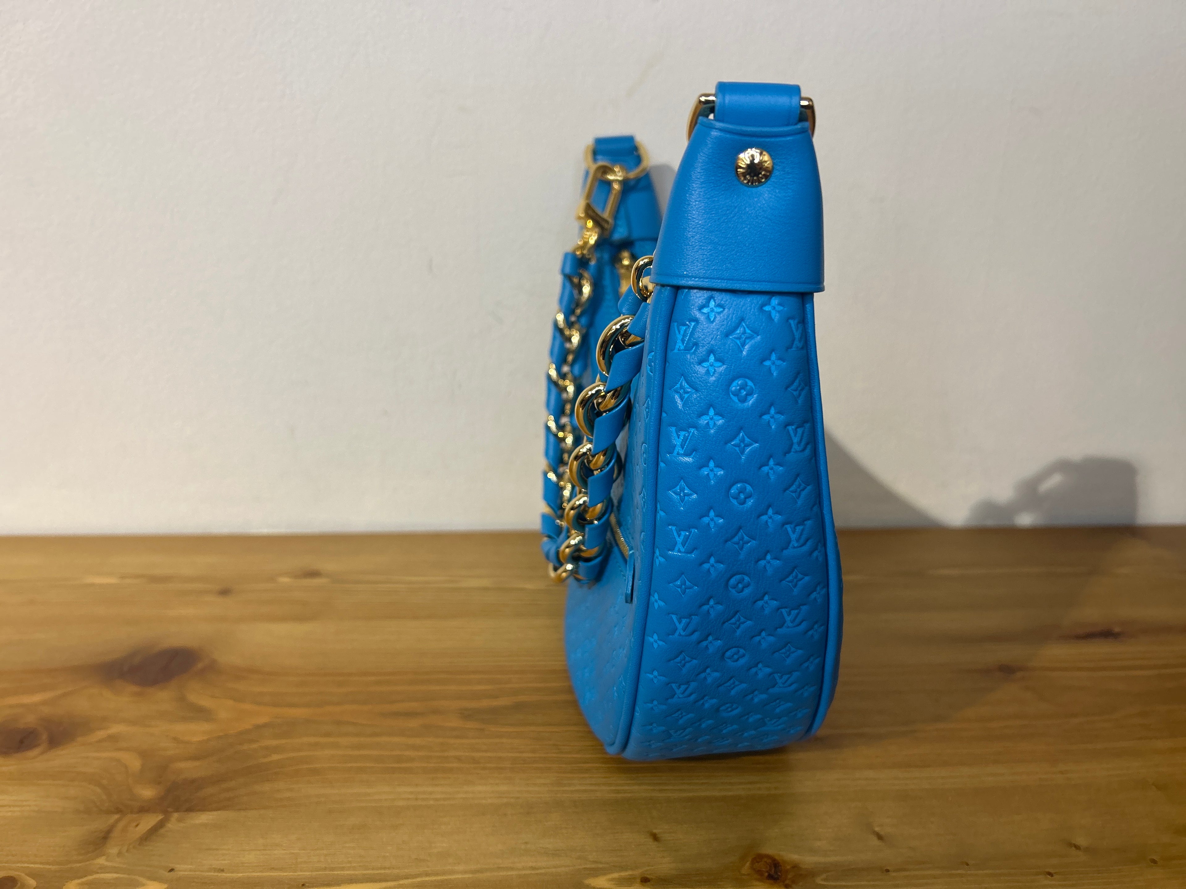 Louis Vuitton Loop Blu