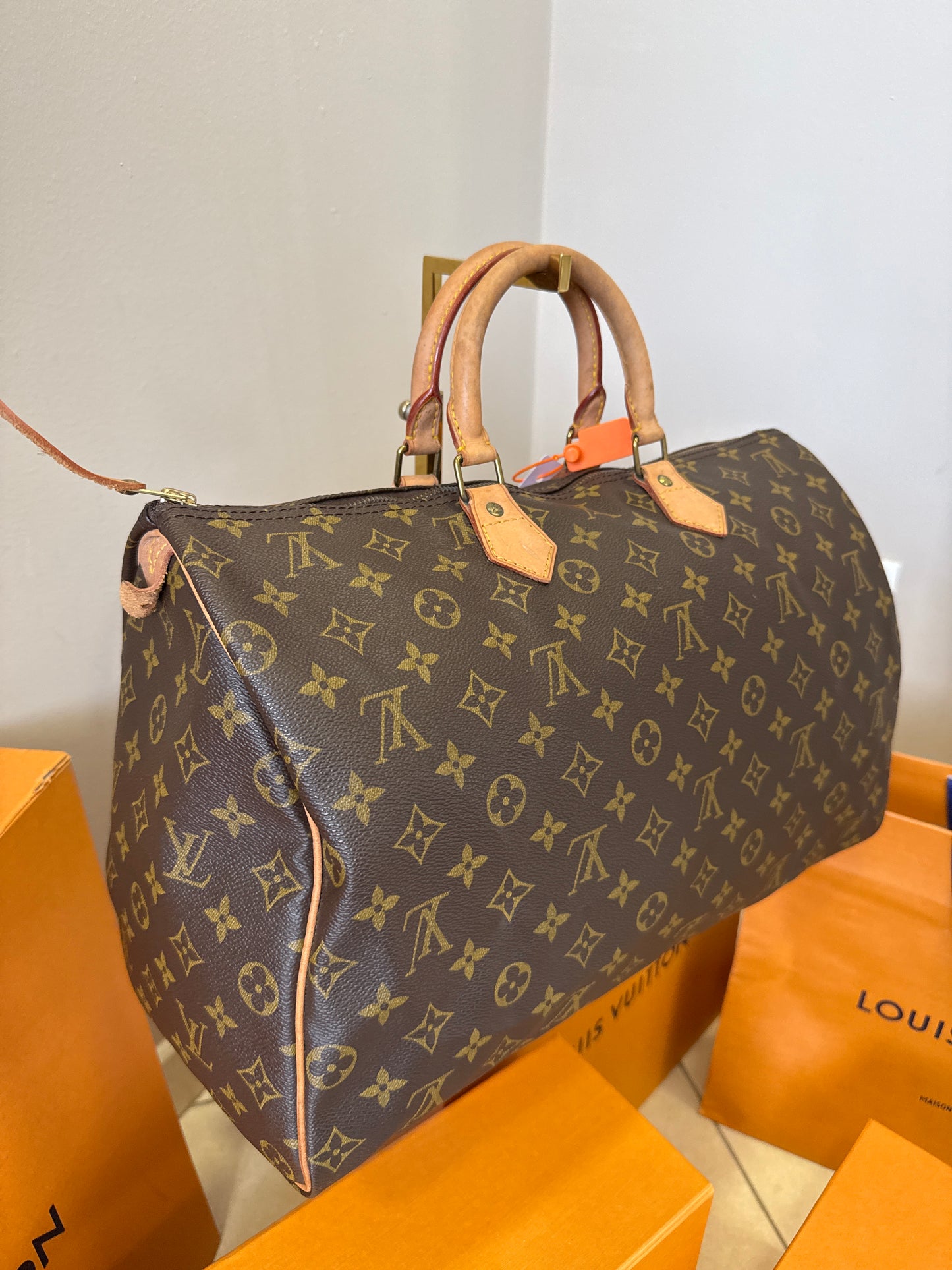 Louis Vuitton Speedy 40