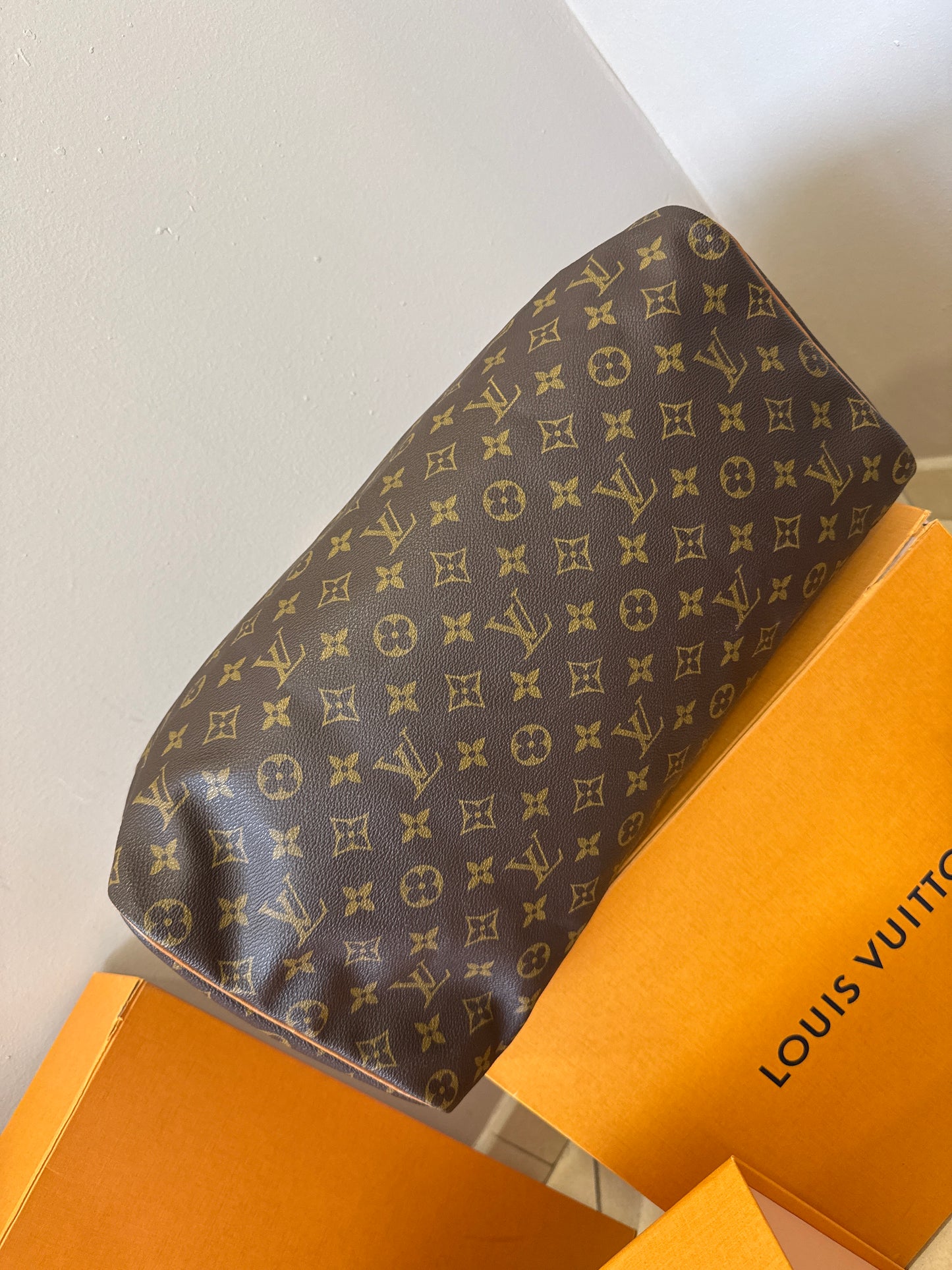 Louis Vuitton Speedy 40