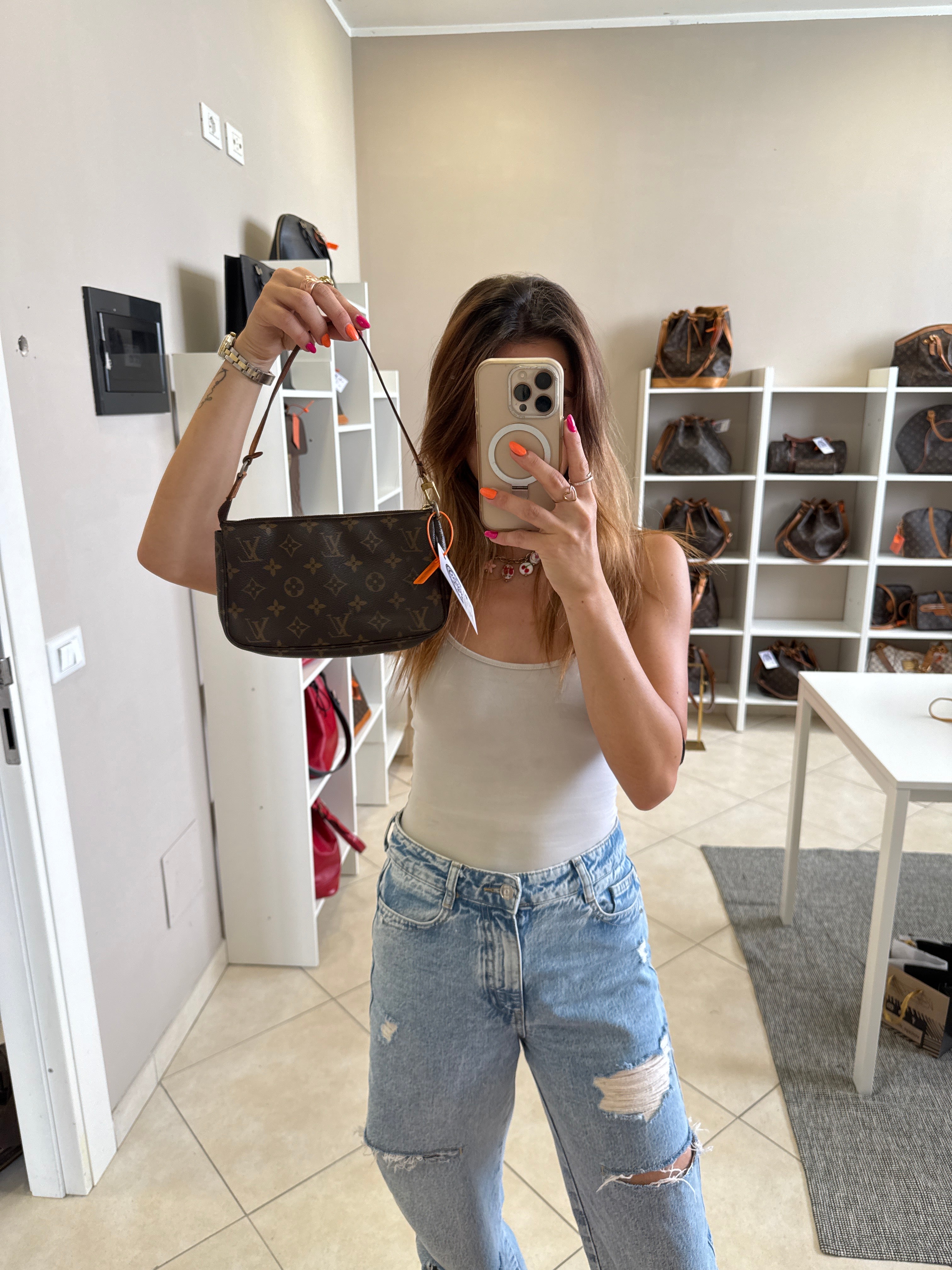 Louis Vuitton Pochette