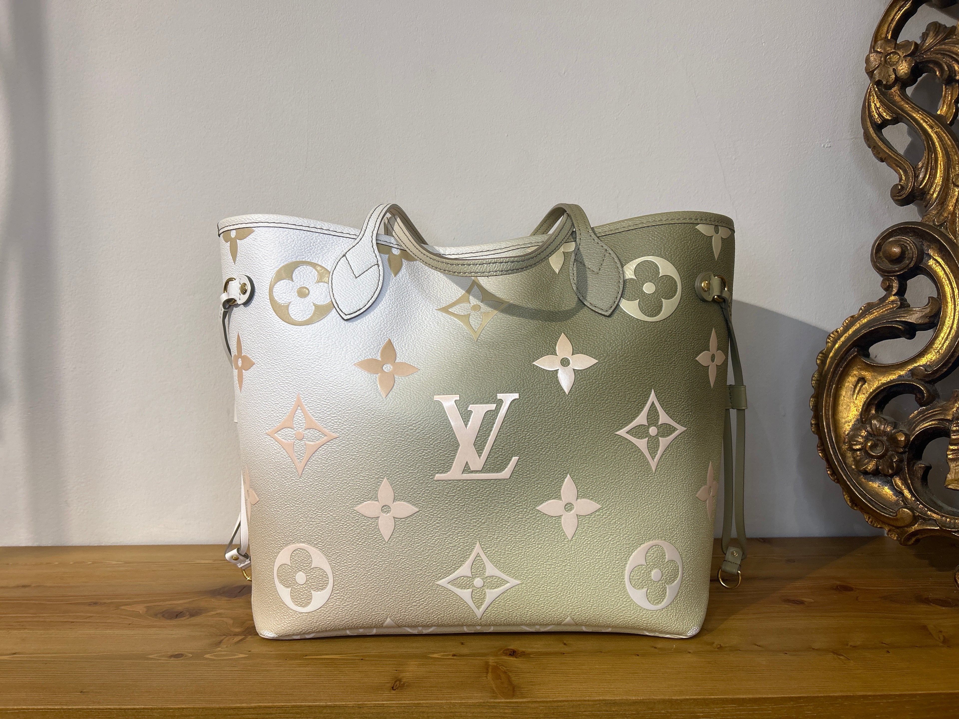 Louis Vuitton Neverfull Spring