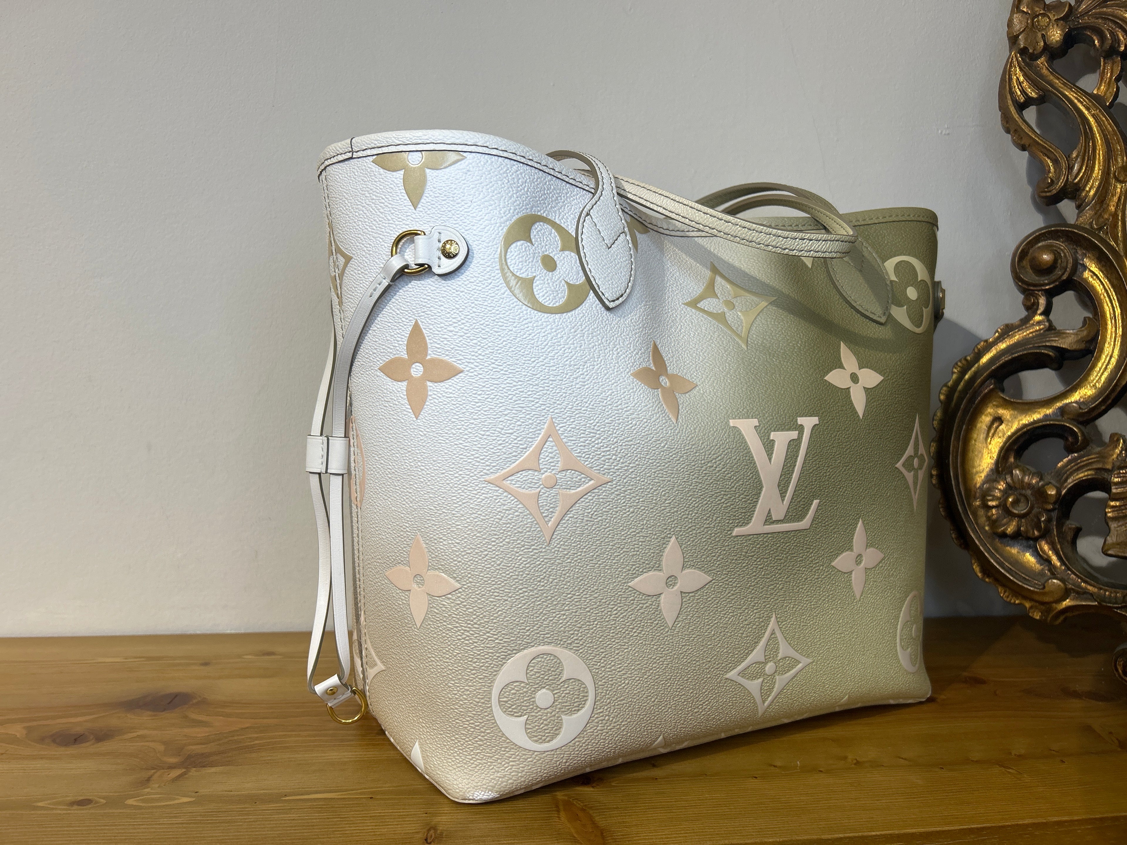 Louis Vuitton Neverfull Spring