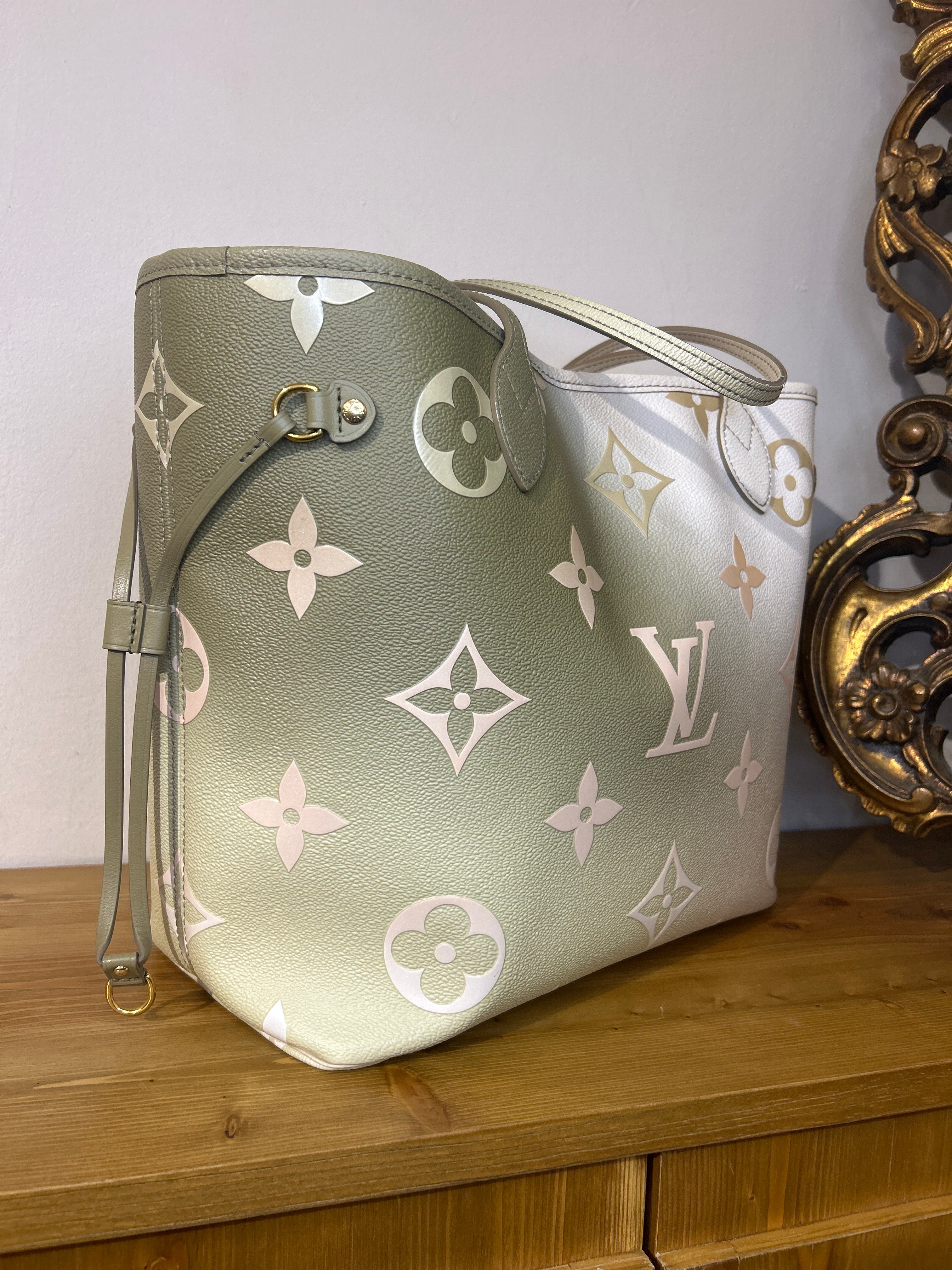 Louis Vuitton Neverfull Spring