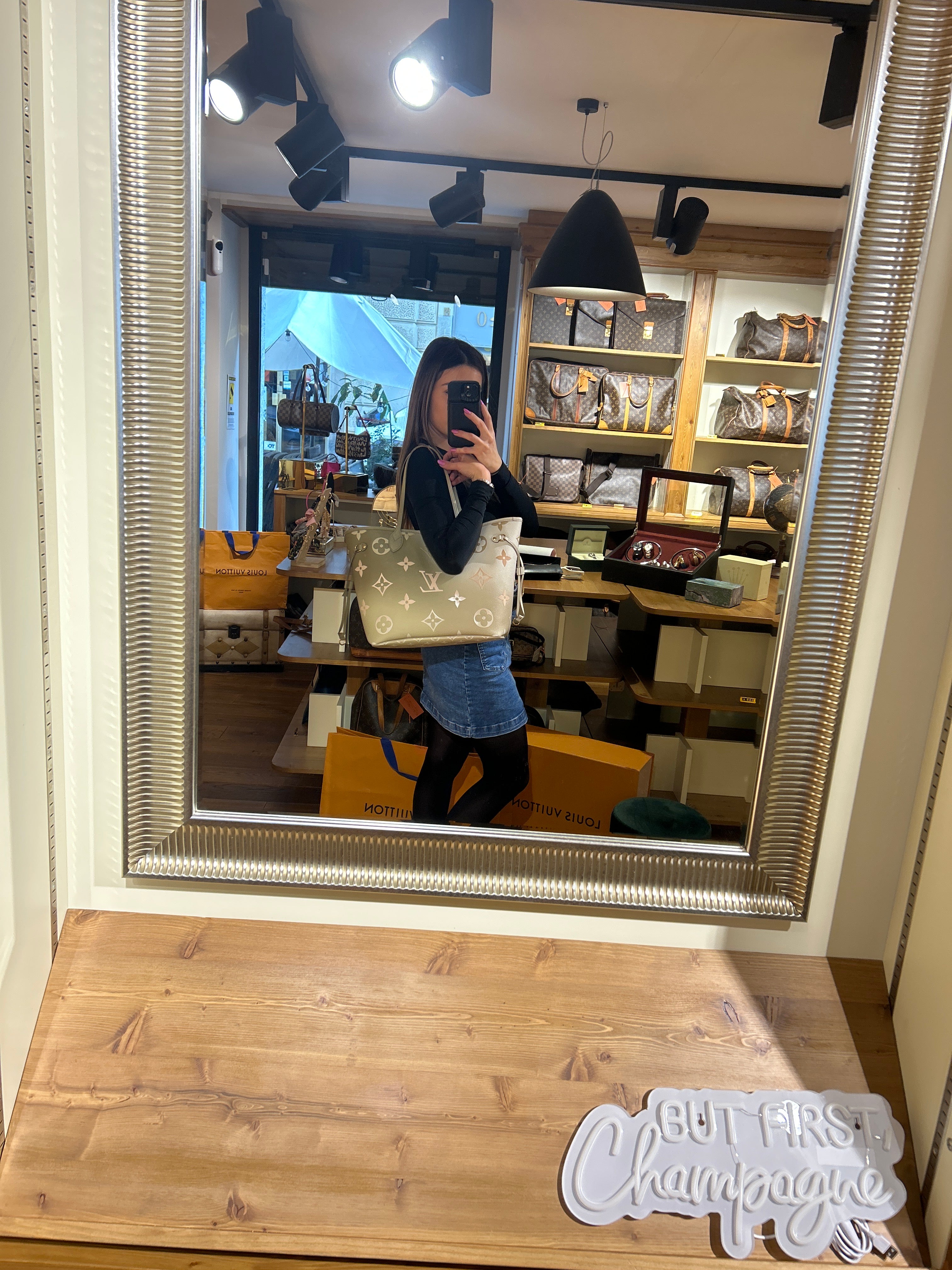 Louis Vuitton Neverfull Spring