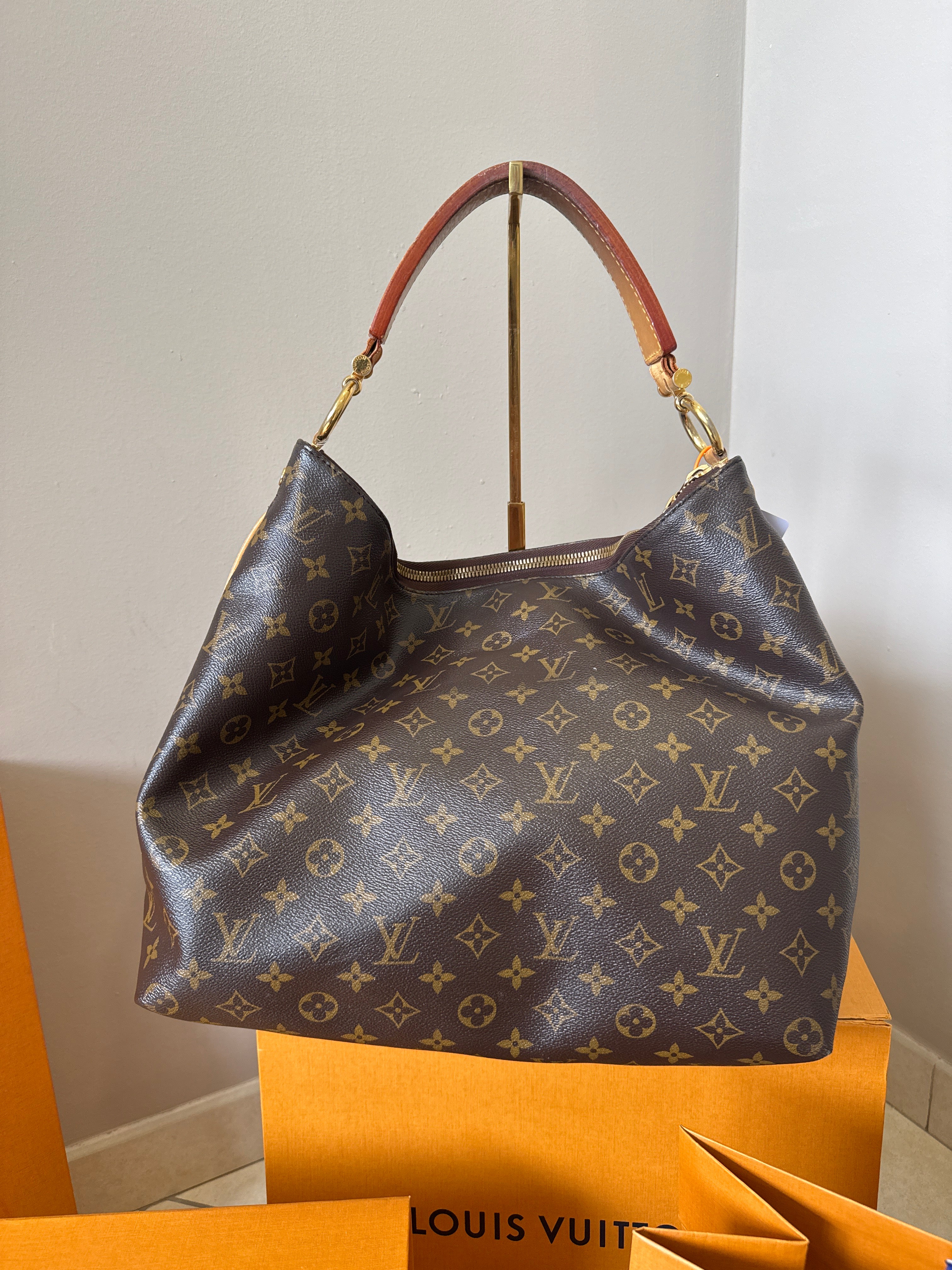 Louis Vuitton Sully MM