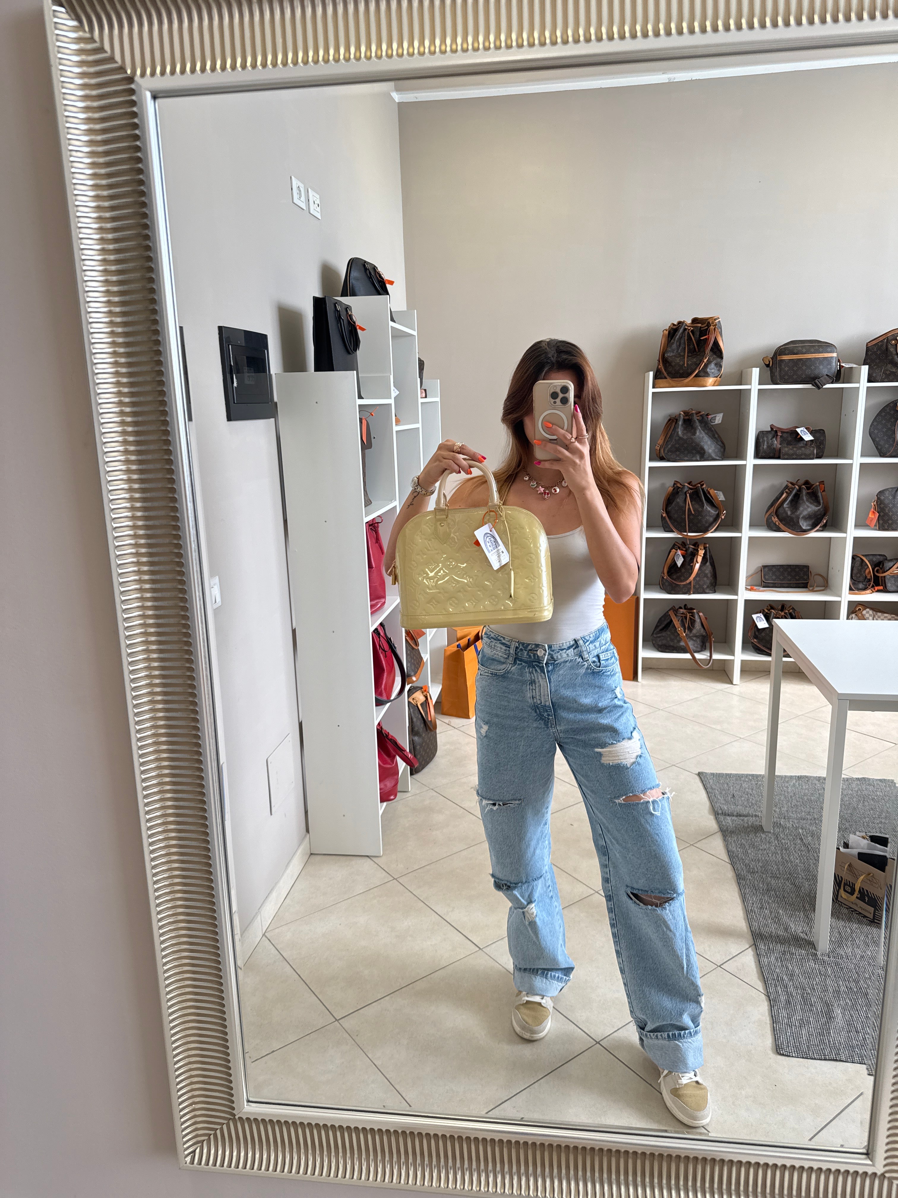 Louis Vuitton Alma PM Vernis