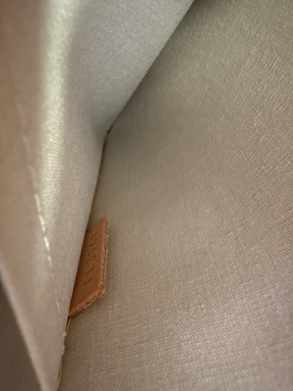 Louis Vuitton Alma PM Vernis