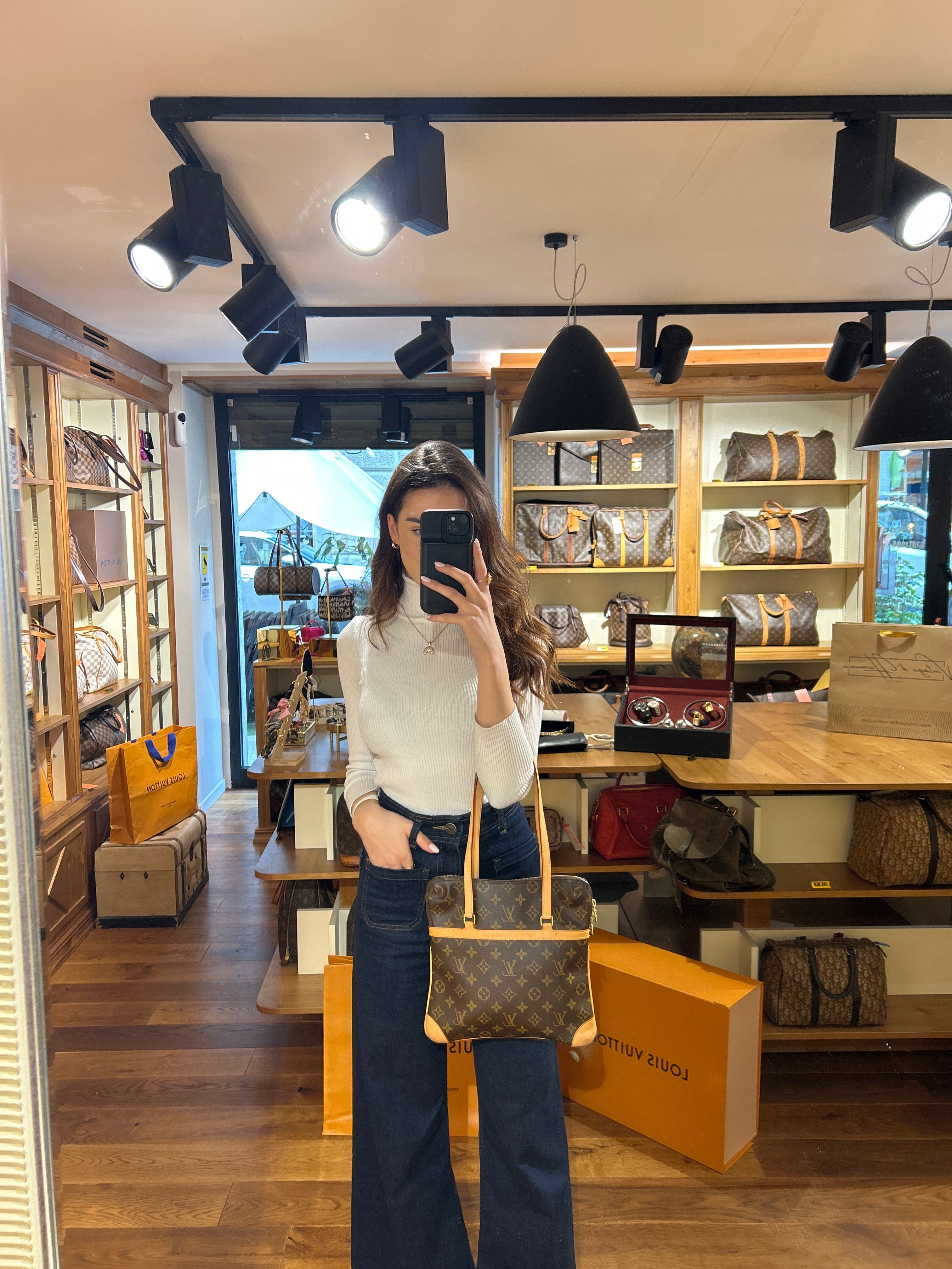 Louis Vuitton Coussin