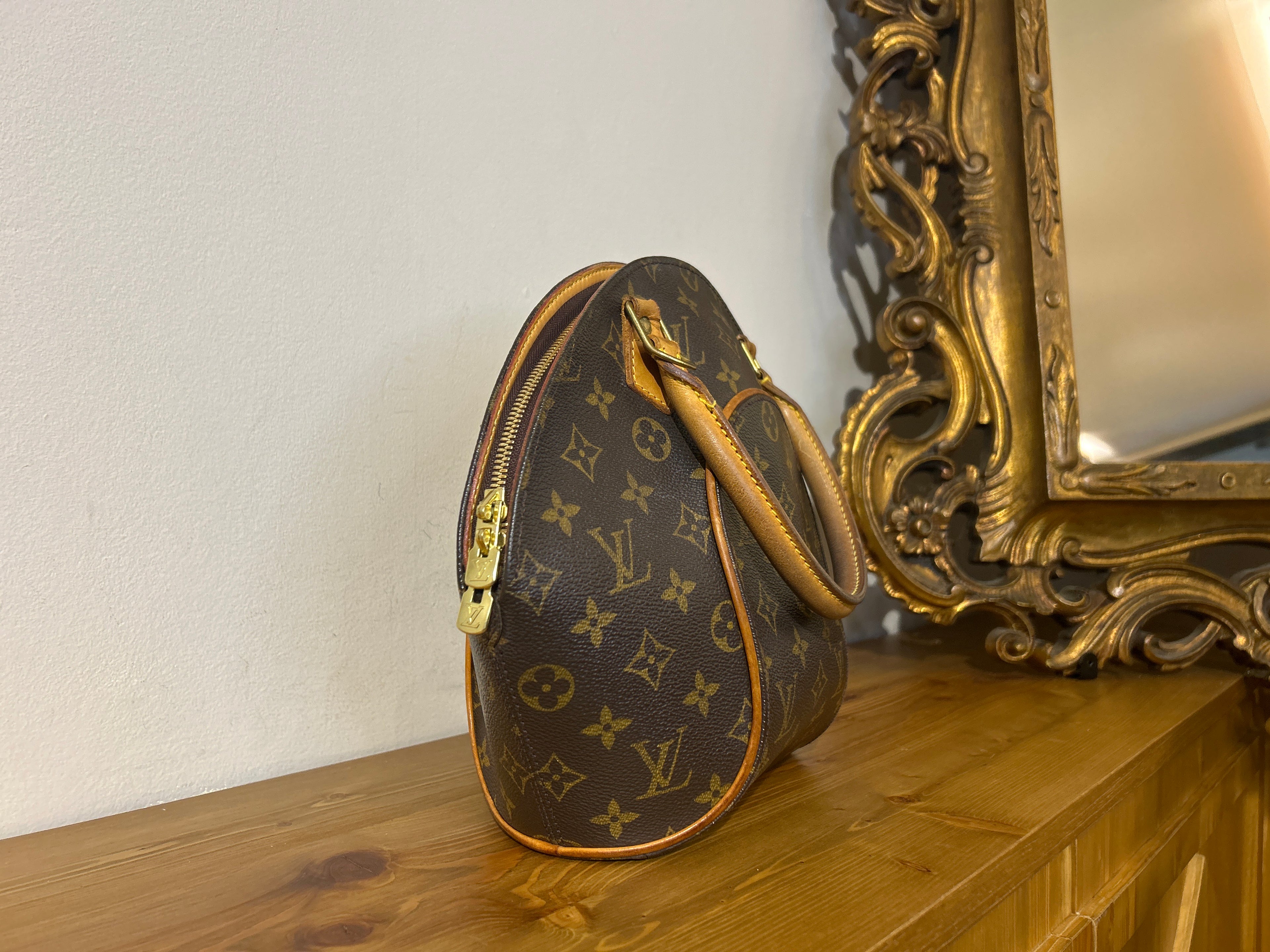Louis Vuitton Ellipse