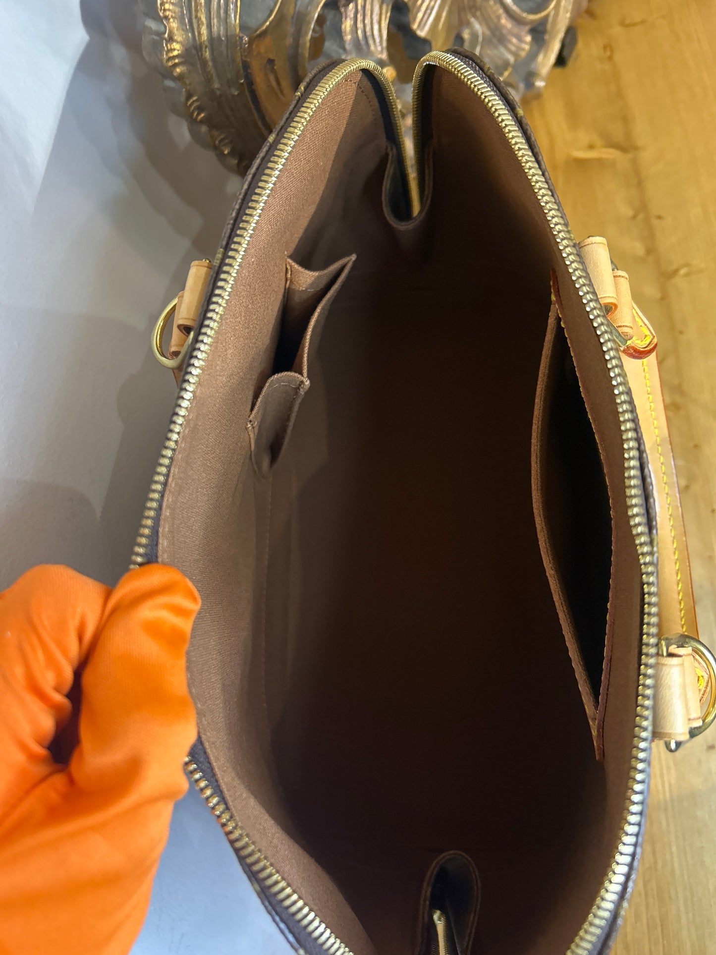Louis Vuitton Alma