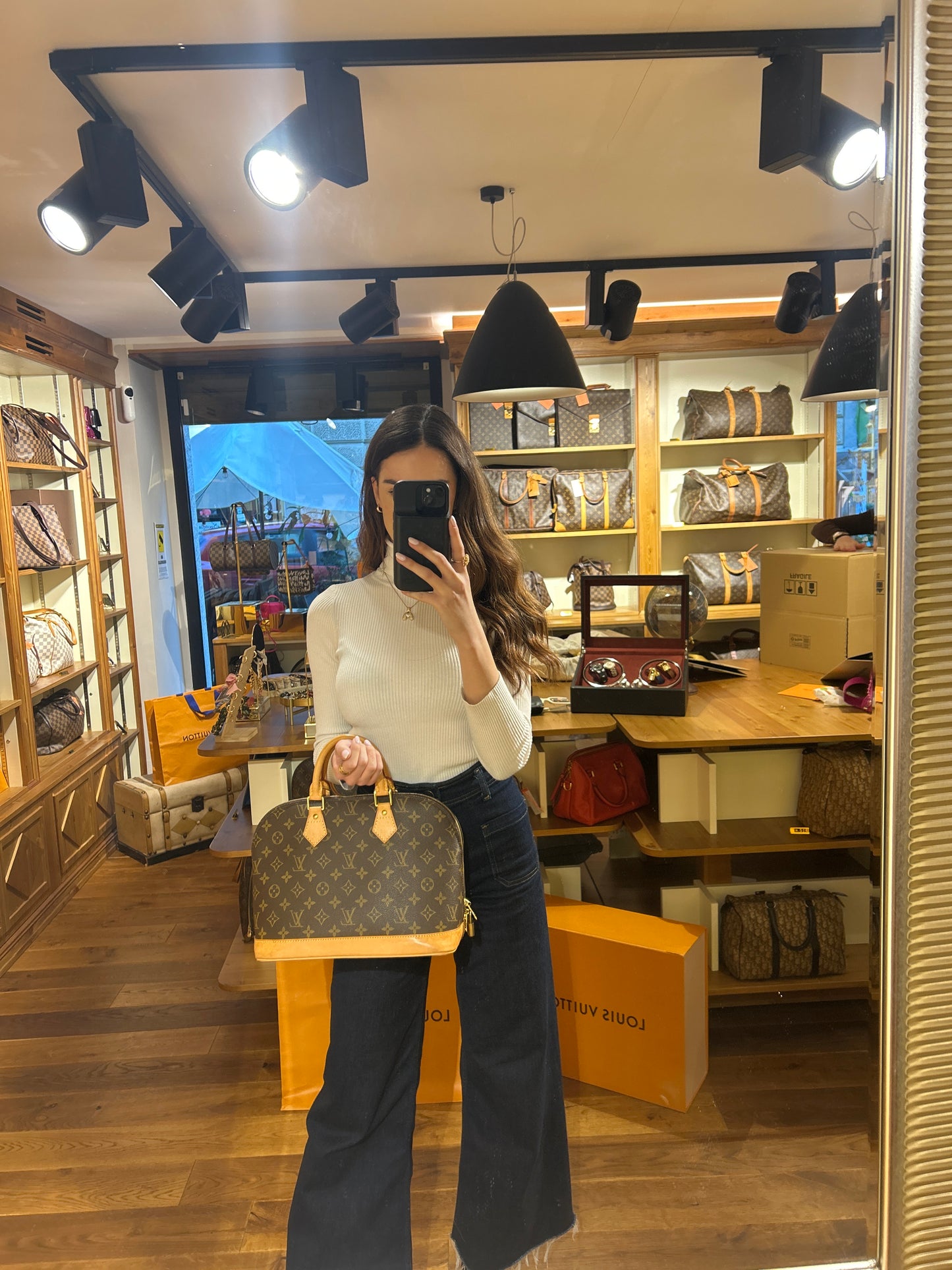Louis Vuitton Alma