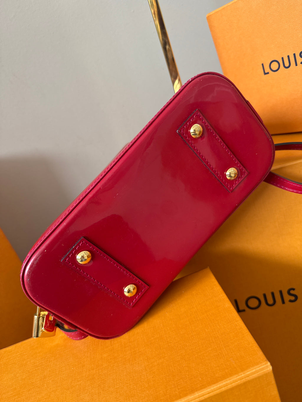 Louis Vuitton Alma BB Vernis