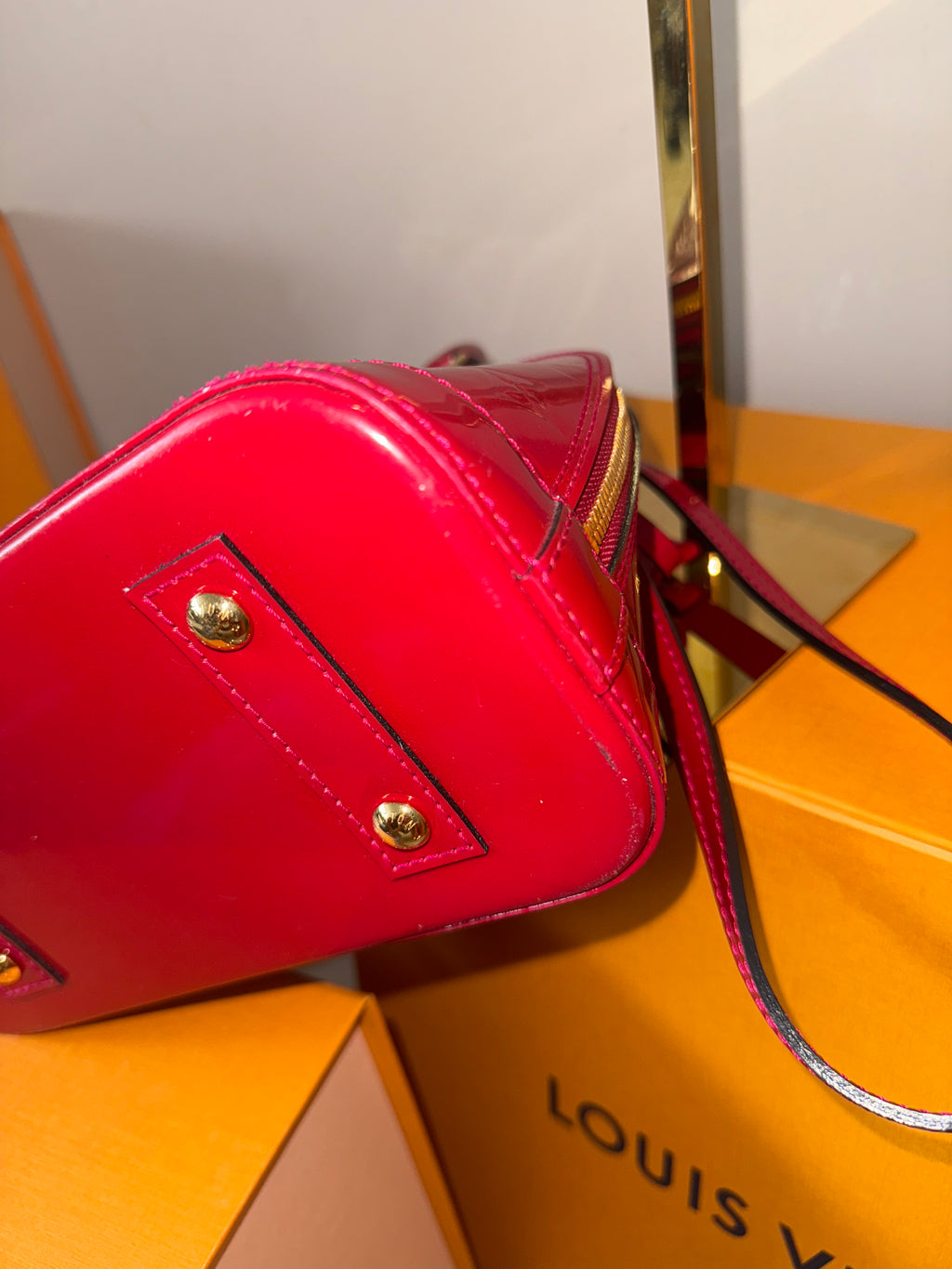 Louis Vuitton Alma BB Vernis