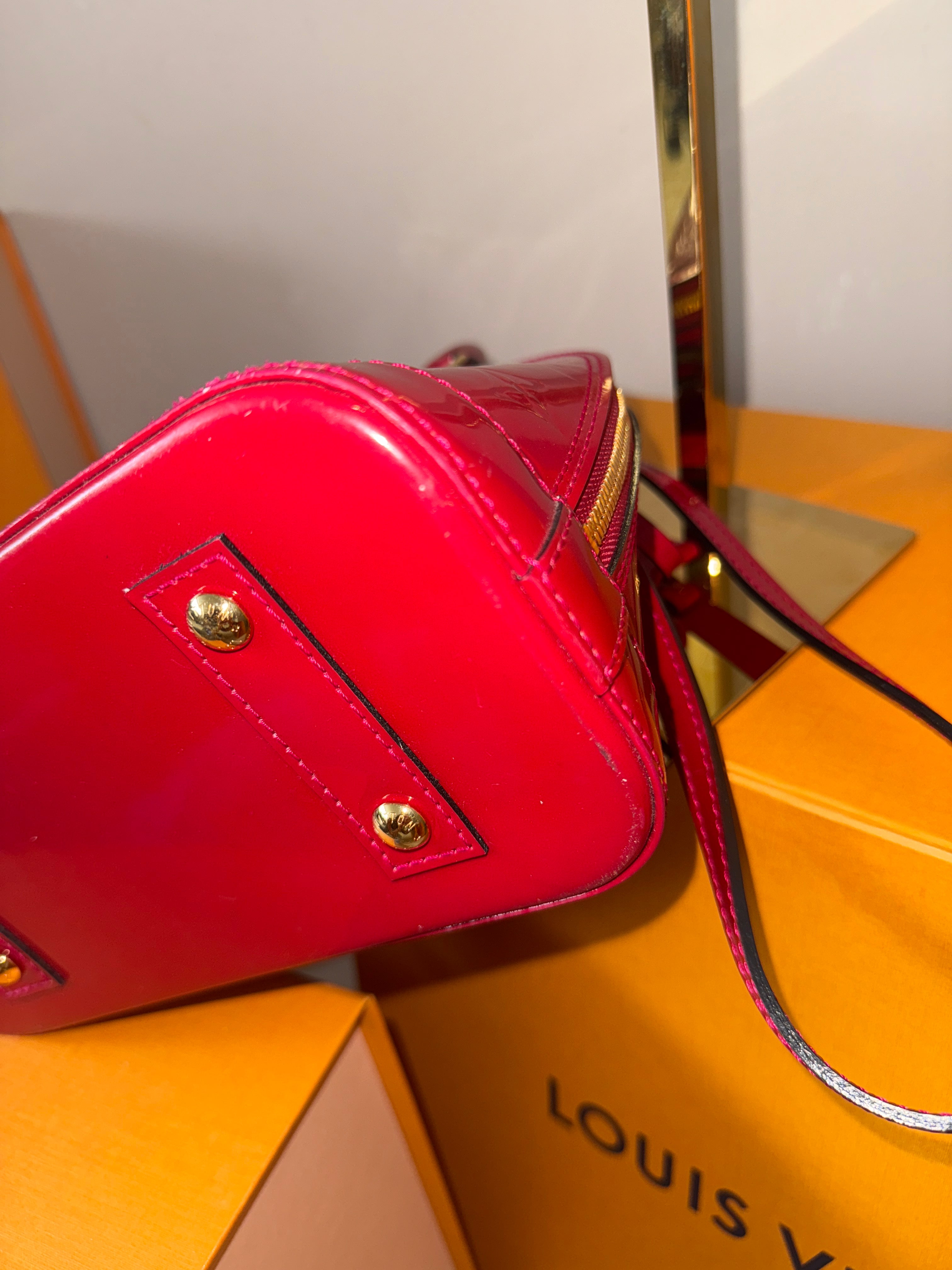 Louis Vuitton Alma BB Vernis