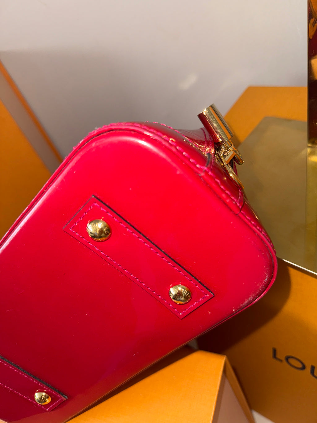 Louis Vuitton Alma BB Vernis