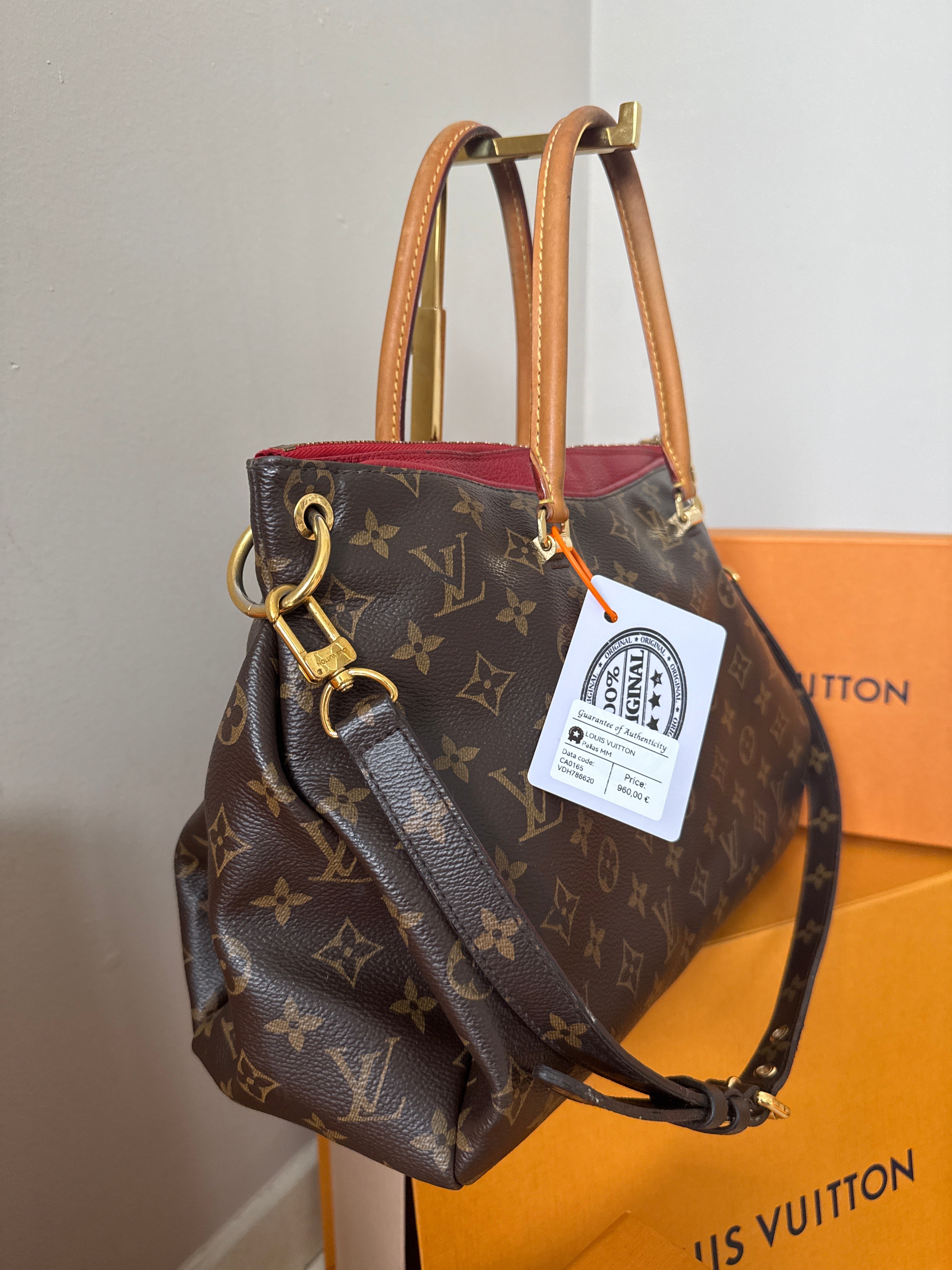 Louis Vuitton Pallas MM